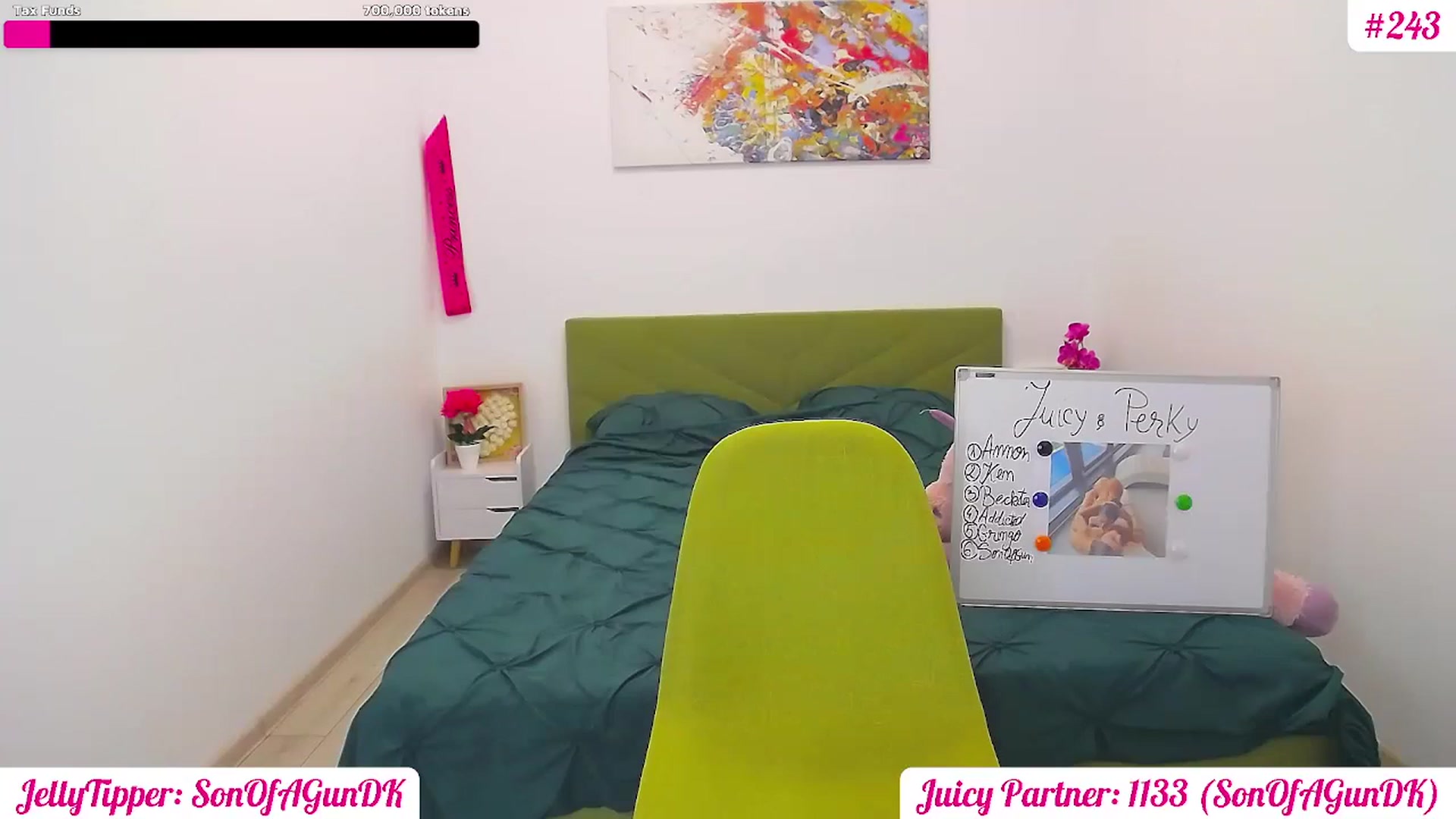Gallery image thumbnail from JuicyJelly's myfreecams stream on, 03/25/2025, 19:28 image 13 of 20