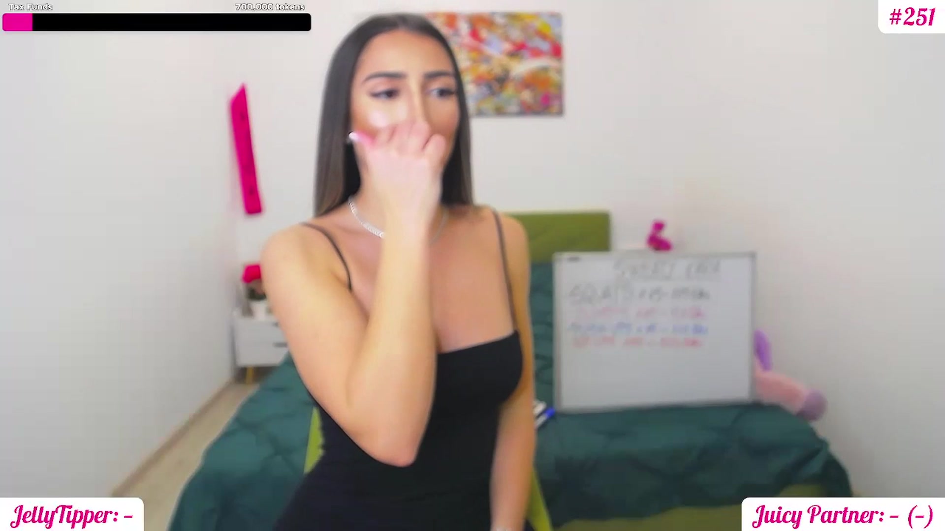 Gallery image thumbnail from JuicyJelly's myfreecams stream on, 03/26/2025, 16:58 image 9 of 20
