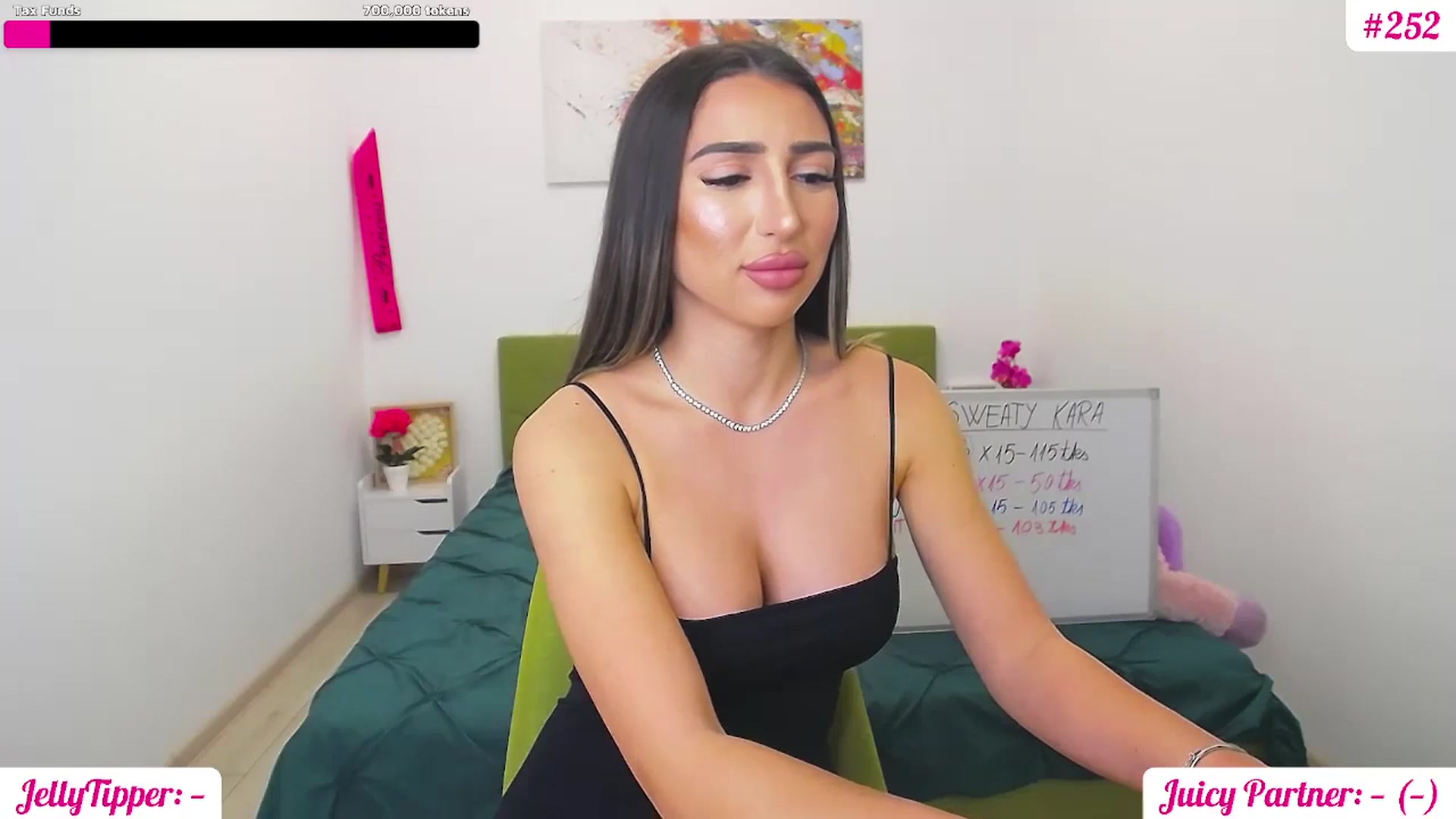 Gallery image thumbnail from JuicyJelly's myfreecams stream on, 03/26/2025, 16:58 image 12 of 20