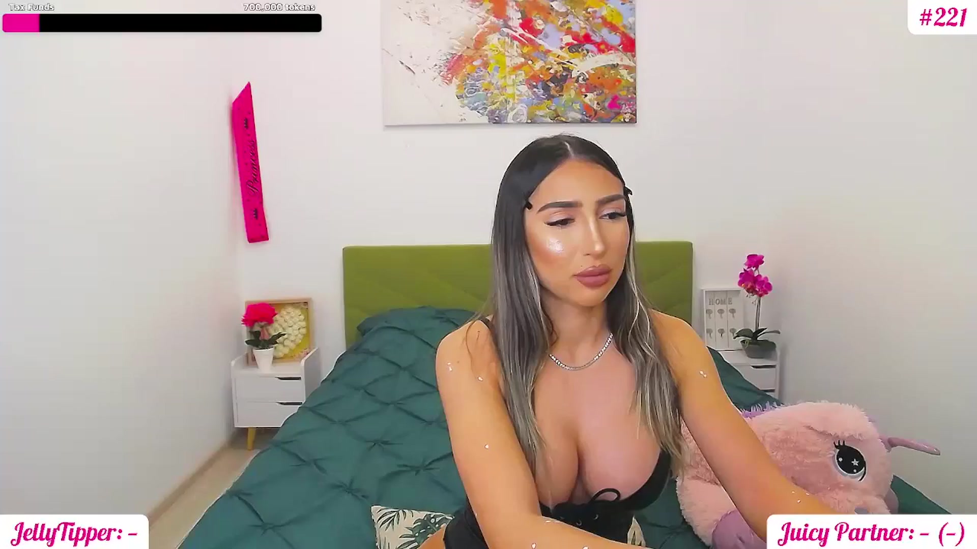 Gallery image thumbnail from JuicyJelly's myfreecams stream on, 03/28/2025, 19:26 image 1 of 20