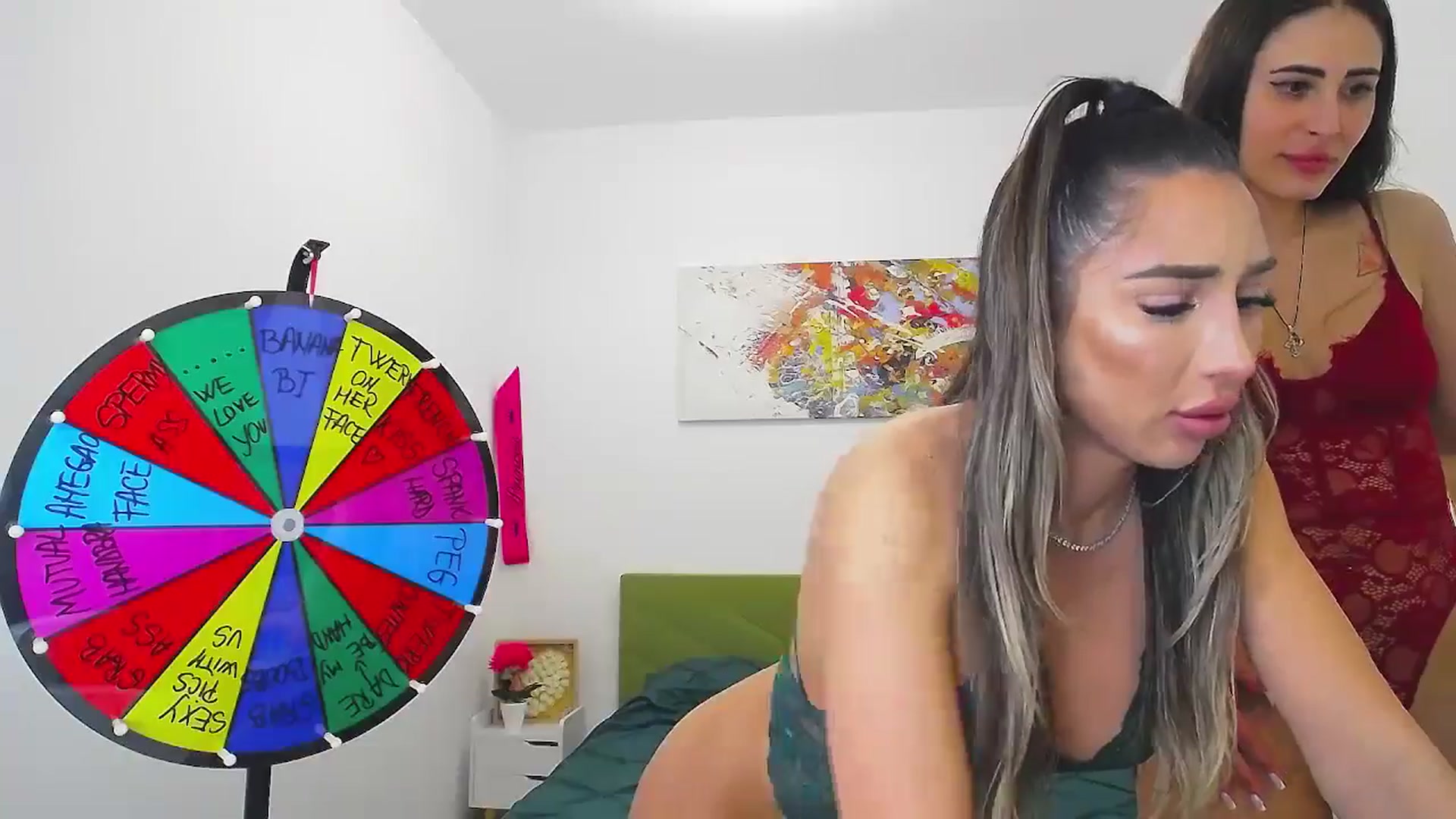 Gallery image thumbnail from JuicyJelly's myfreecams stream on, 03/29/2025, 20:38 image 9 of 20