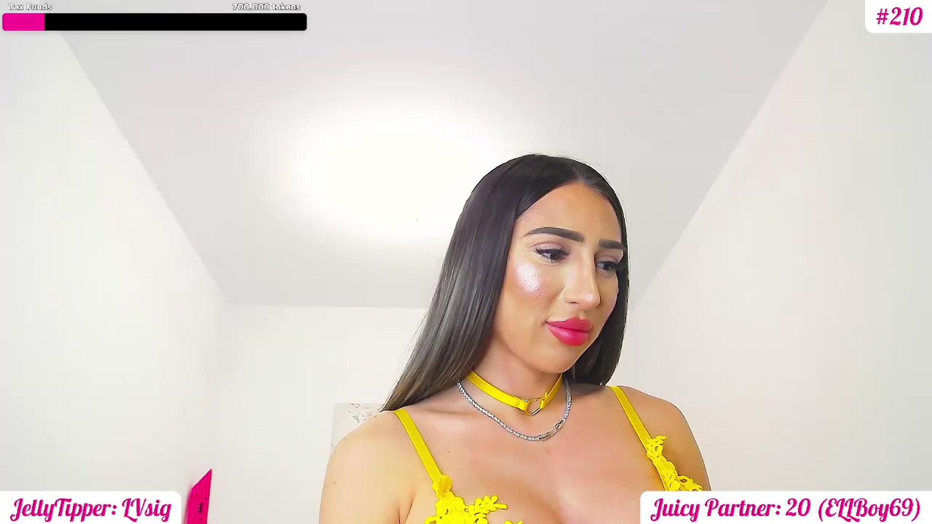 Gallery image thumbnail from JuicyJelly's myfreecams stream on, 03/31/2025, 18:56 image 4 of 20