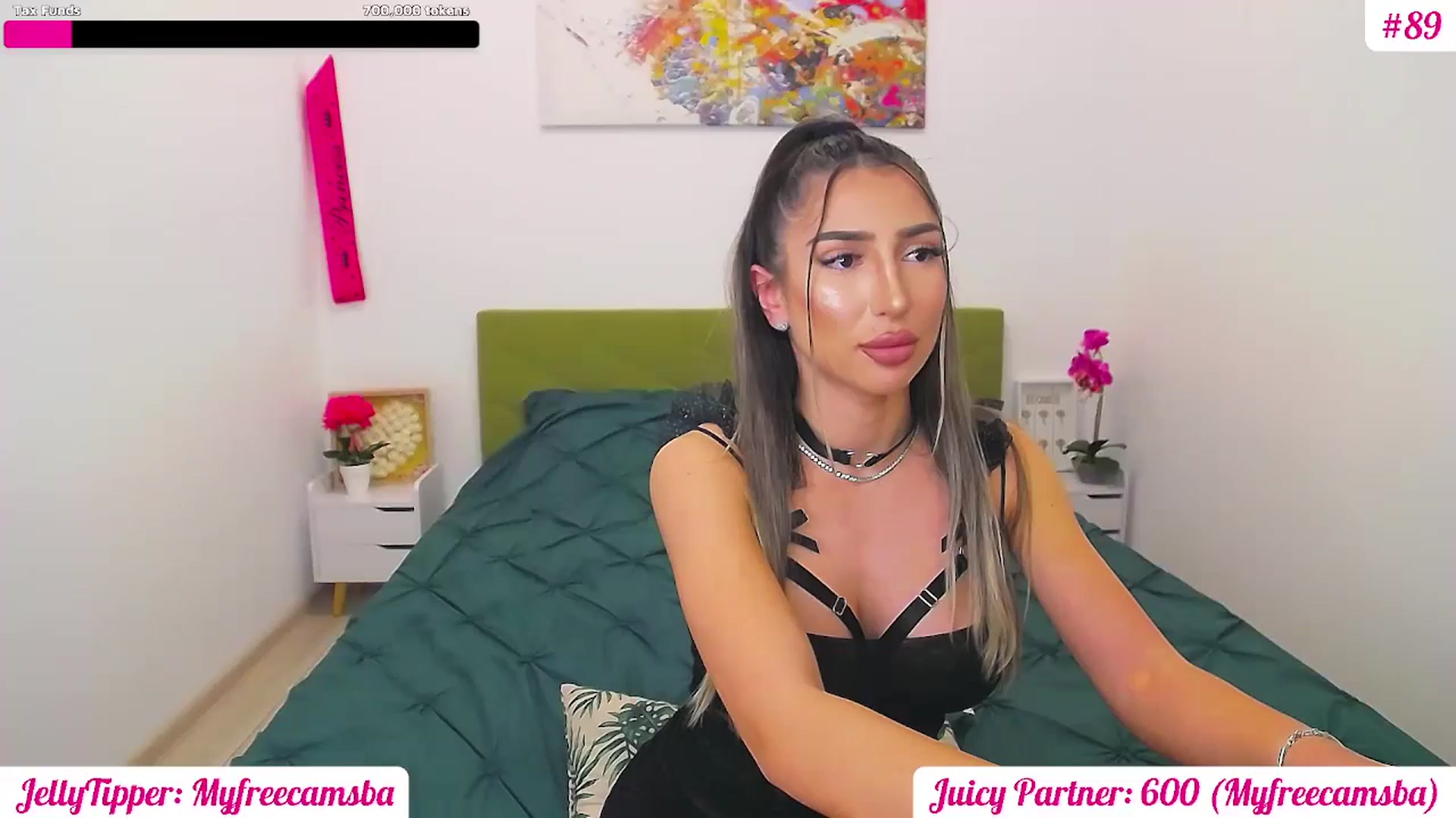 Gallery image thumbnail from JuicyJelly's myfreecams stream on, 04/01/2025, 16:24 image 1 of 20