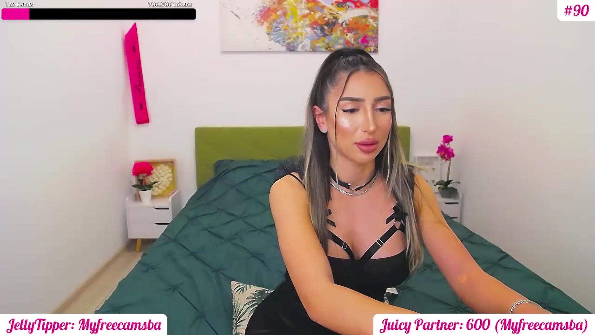 Gallery image thumbnail from JuicyJelly's myfreecams stream on, 04/01/2025, 16:24 image 5 of 20