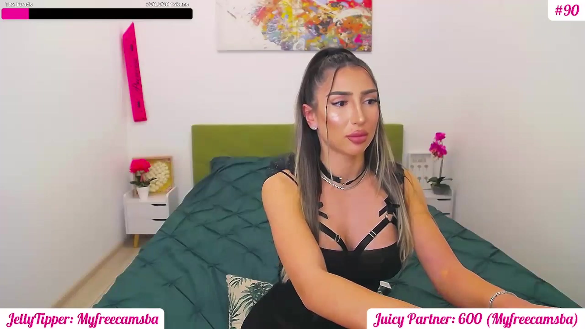 Gallery image thumbnail from JuicyJelly's myfreecams stream on, 04/01/2025, 16:24 image 12 of 20
