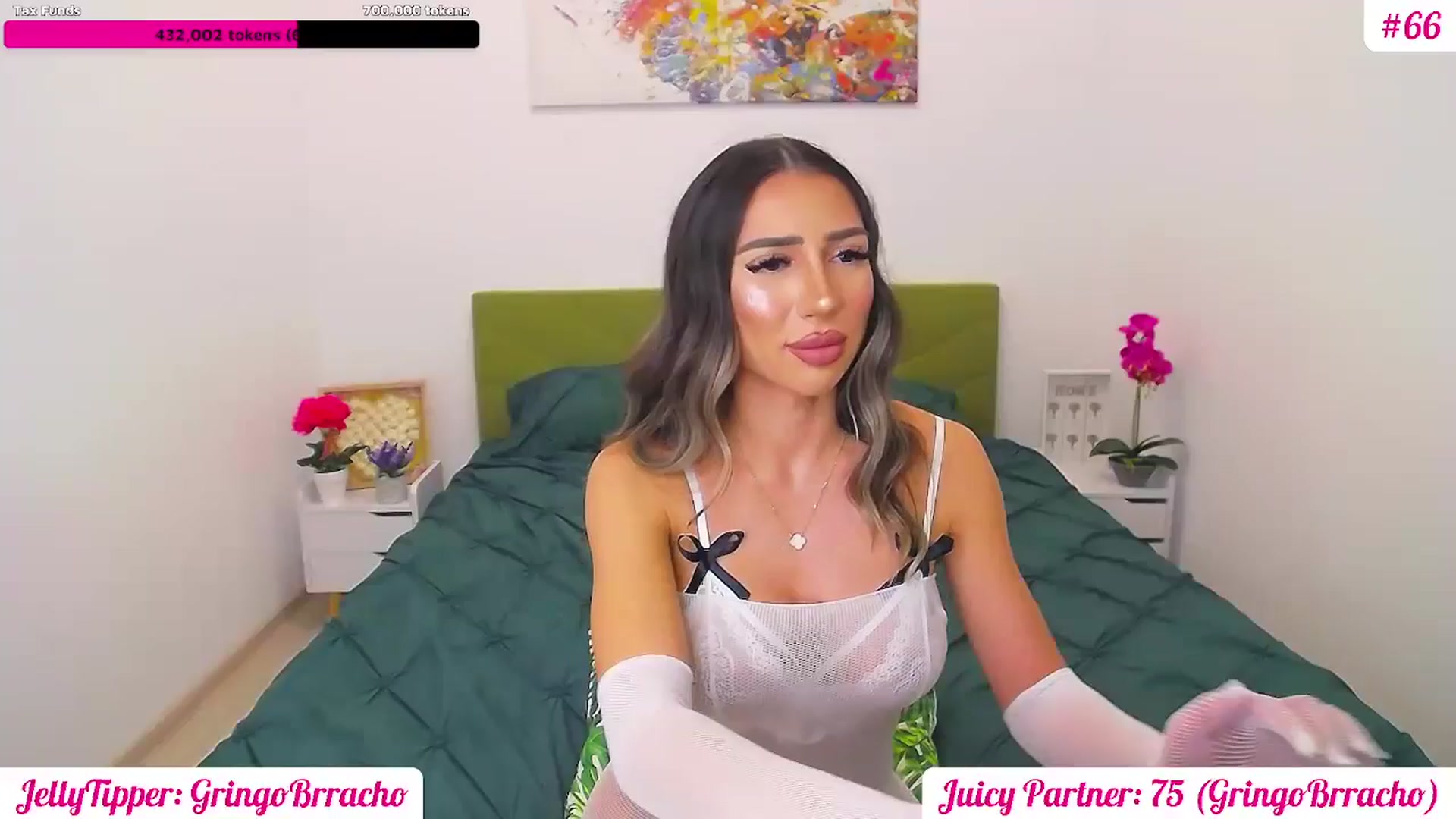 Gallery image thumbnail from JuicyJelly's myfreecams stream on, 05/31/2025, 15:54 image 16 of 20