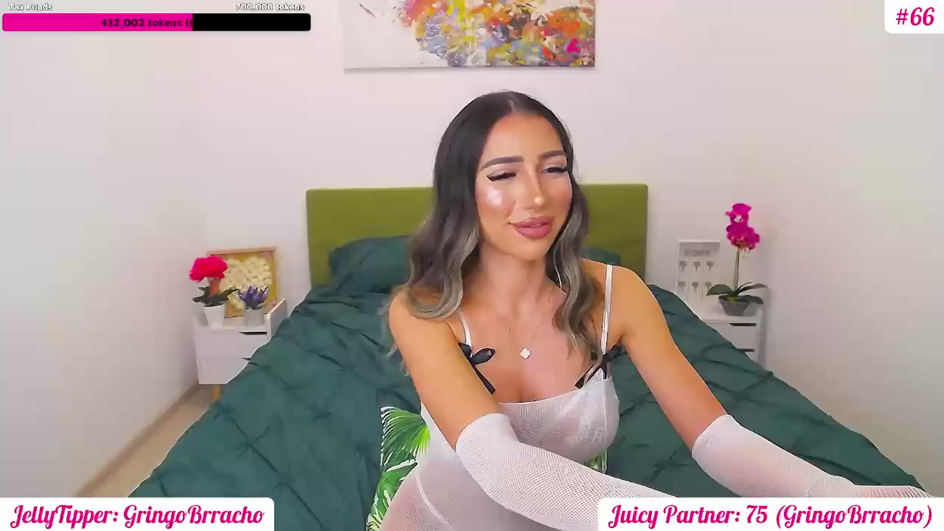 Gallery image thumbnail from JuicyJelly's myfreecams stream on, 05/31/2025, 15:54 image 18 of 20