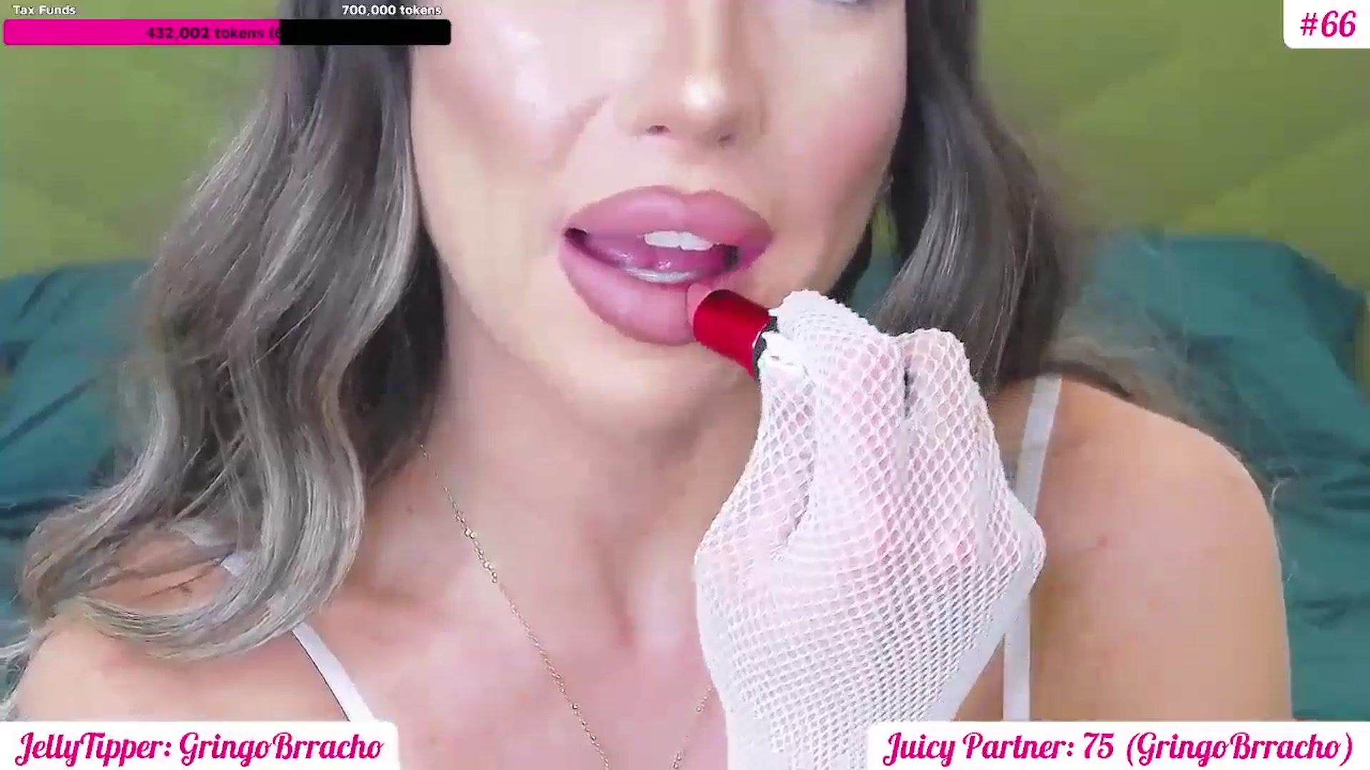Gallery image thumbnail from JuicyJelly's myfreecams stream on, 05/31/2025, 17:29 image 3 of 20