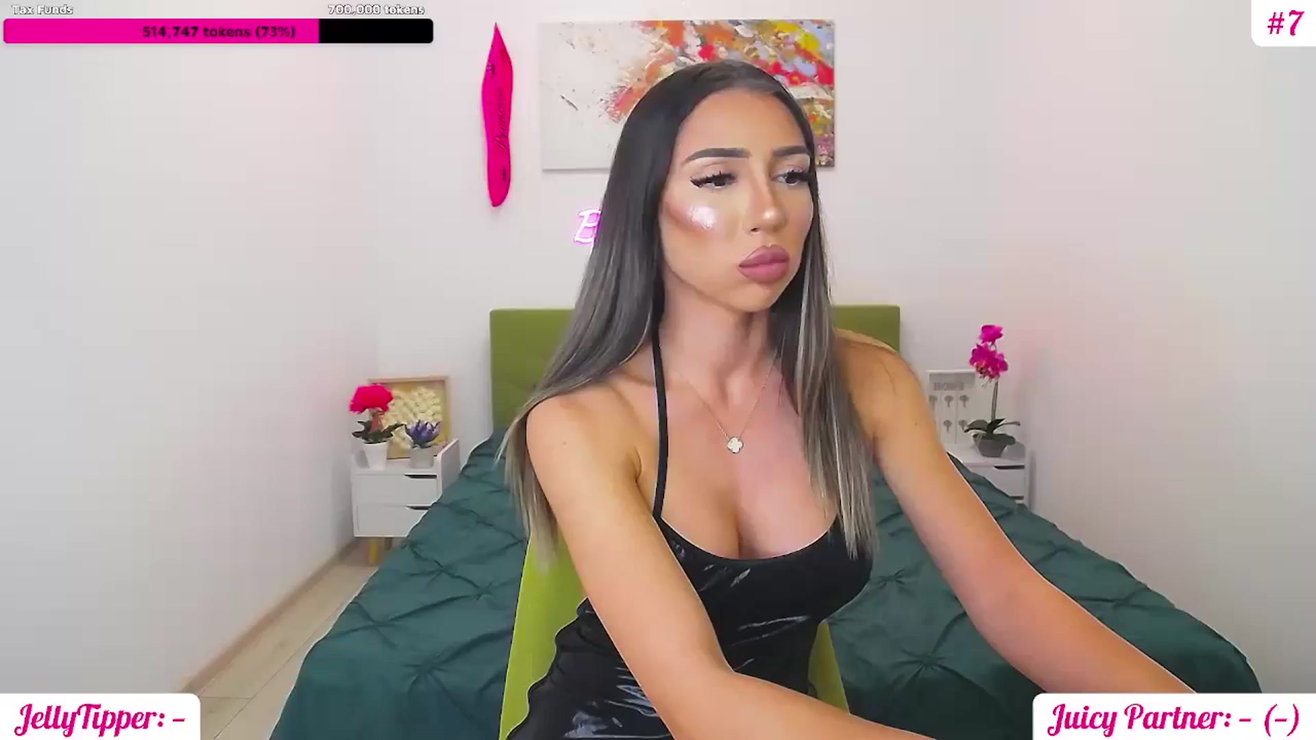 Gallery image thumbnail from JuicyJelly's myfreecams stream on, 06/03/2025, 17:56 image 1 of 20