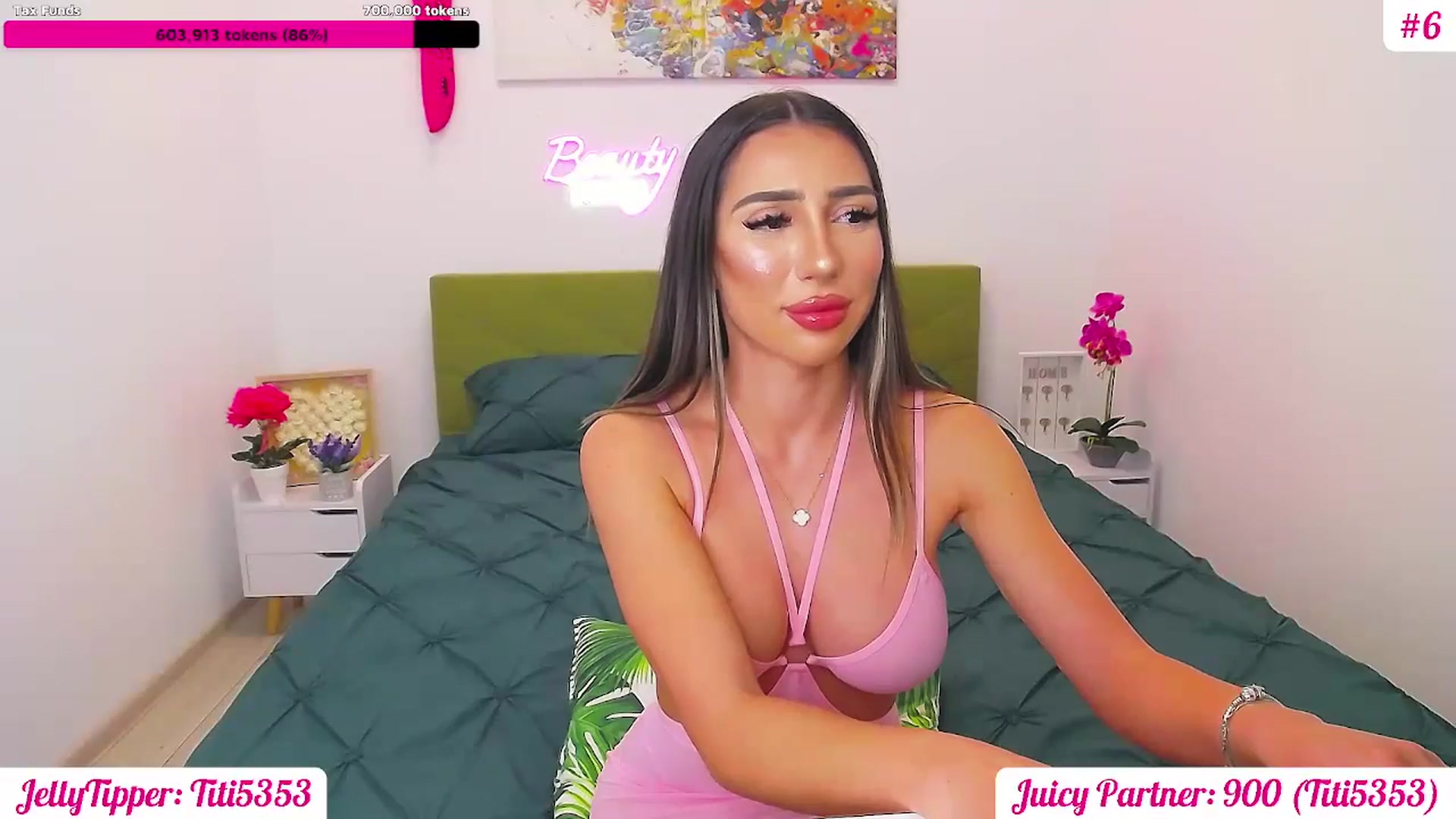 Gallery image thumbnail from JuicyJelly's myfreecams stream on, 06/06/2025, 17:29 image 8 of 20