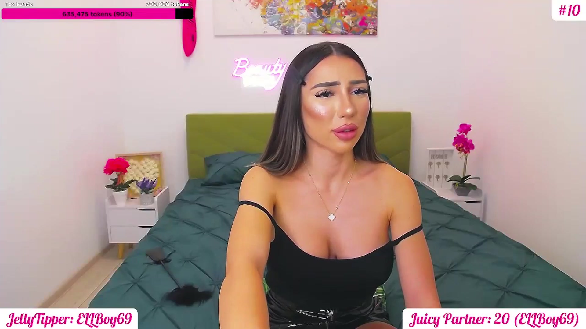 Gallery image thumbnail from JuicyJelly's myfreecams stream on, 06/09/2025, 15:55 image 11 of 20