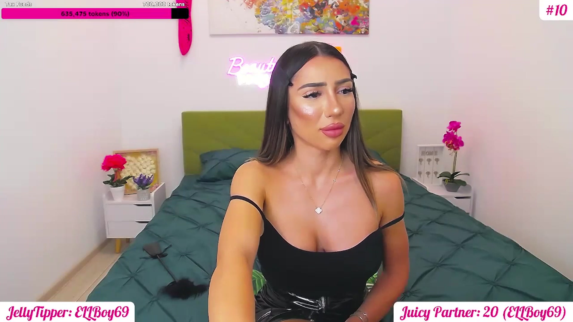Gallery image thumbnail from JuicyJelly's myfreecams stream on, 06/09/2025, 15:55 image 10 of 20