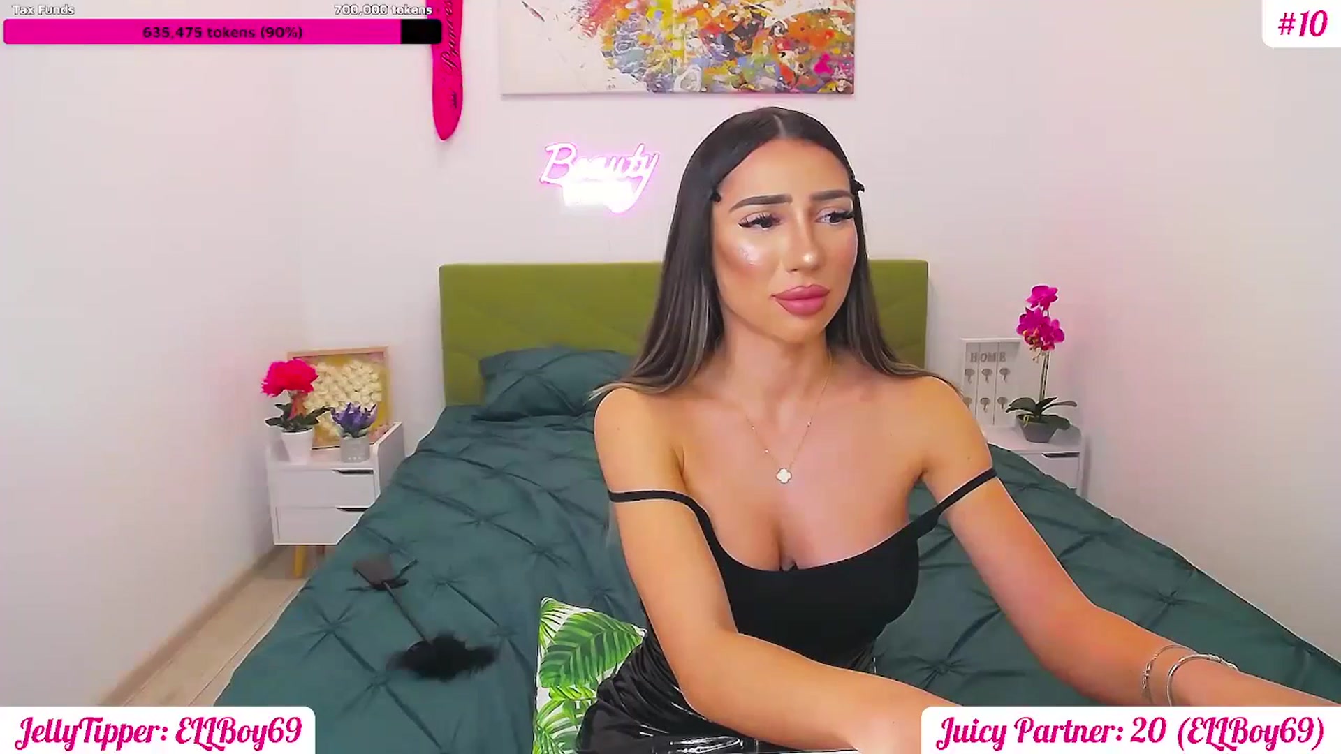 Gallery image thumbnail from JuicyJelly's myfreecams stream on, 06/09/2025, 15:55 image 9 of 20