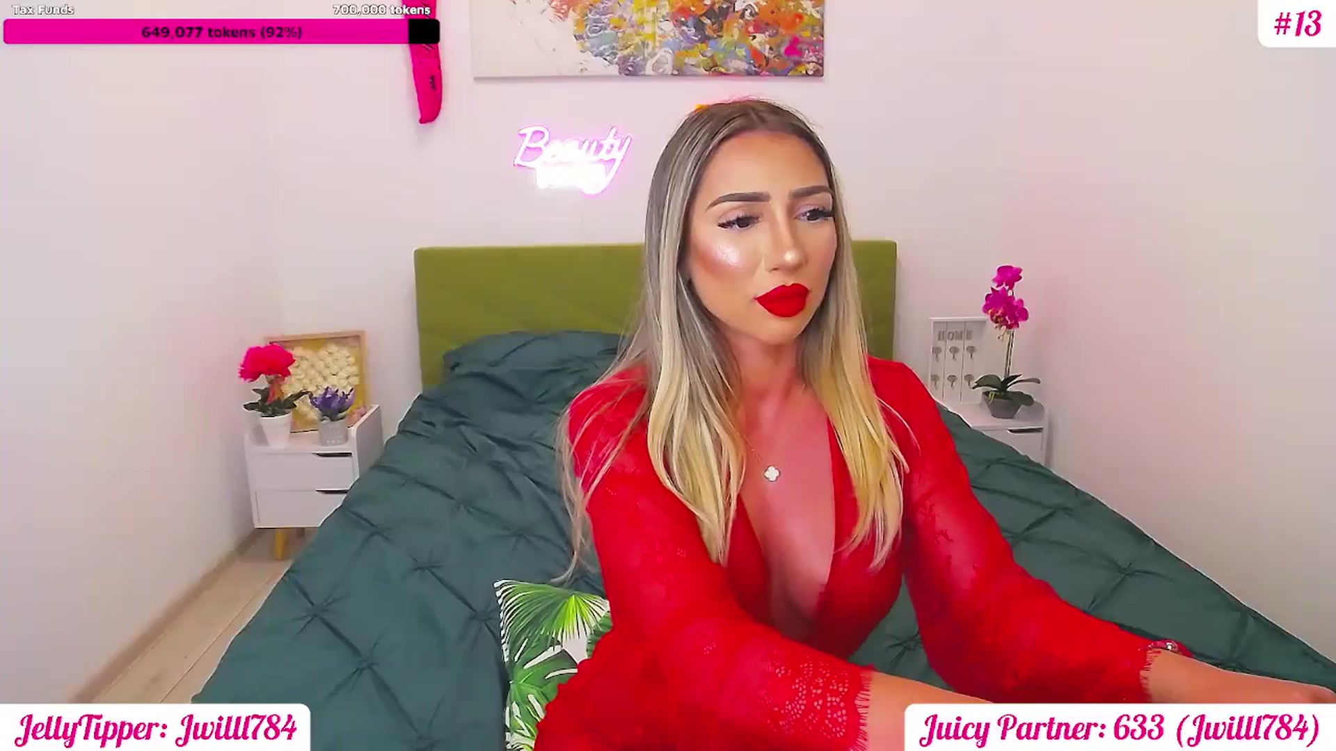 Gallery image thumbnail from JuicyJelly's myfreecams stream on, 06/11/2025, 16:23 image 15 of 20