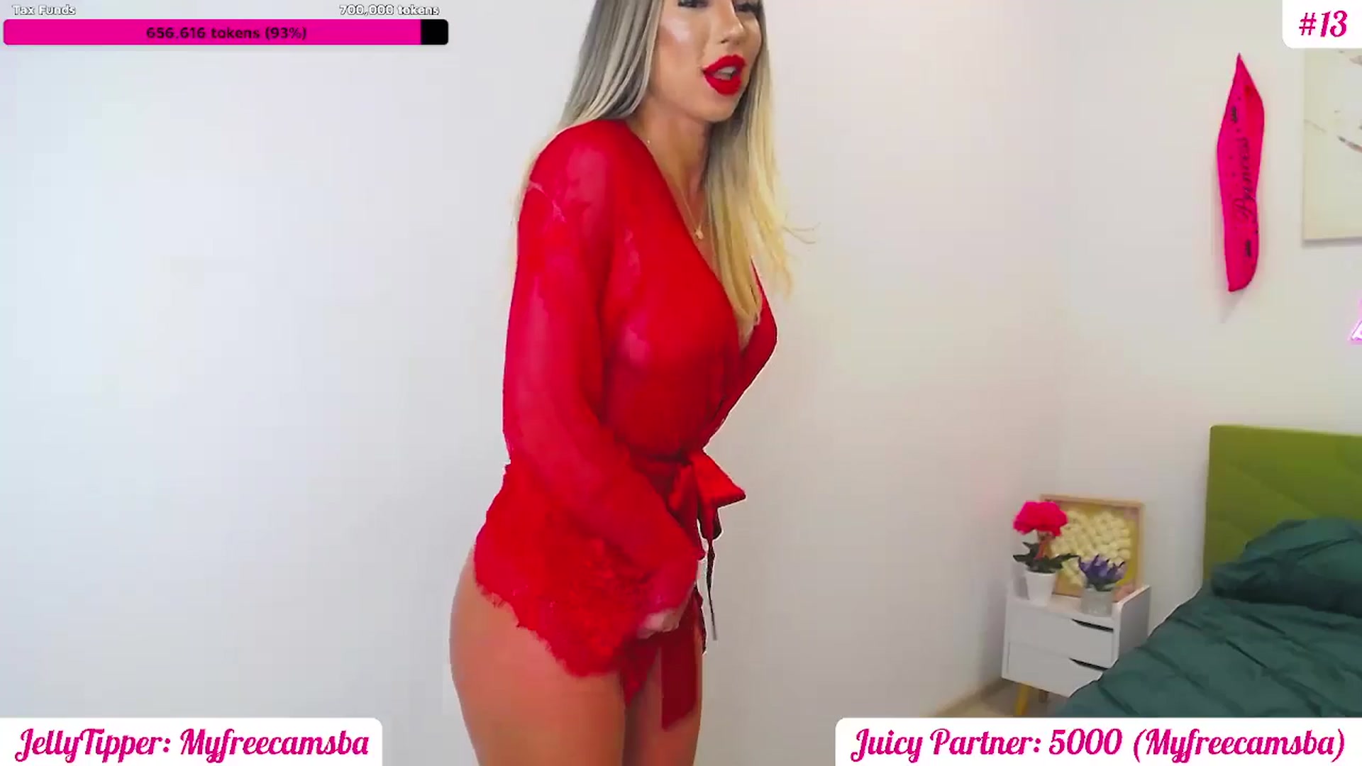 Gallery image thumbnail from JuicyJelly's myfreecams stream on, 06/11/2025, 18:43 image 20 of 20