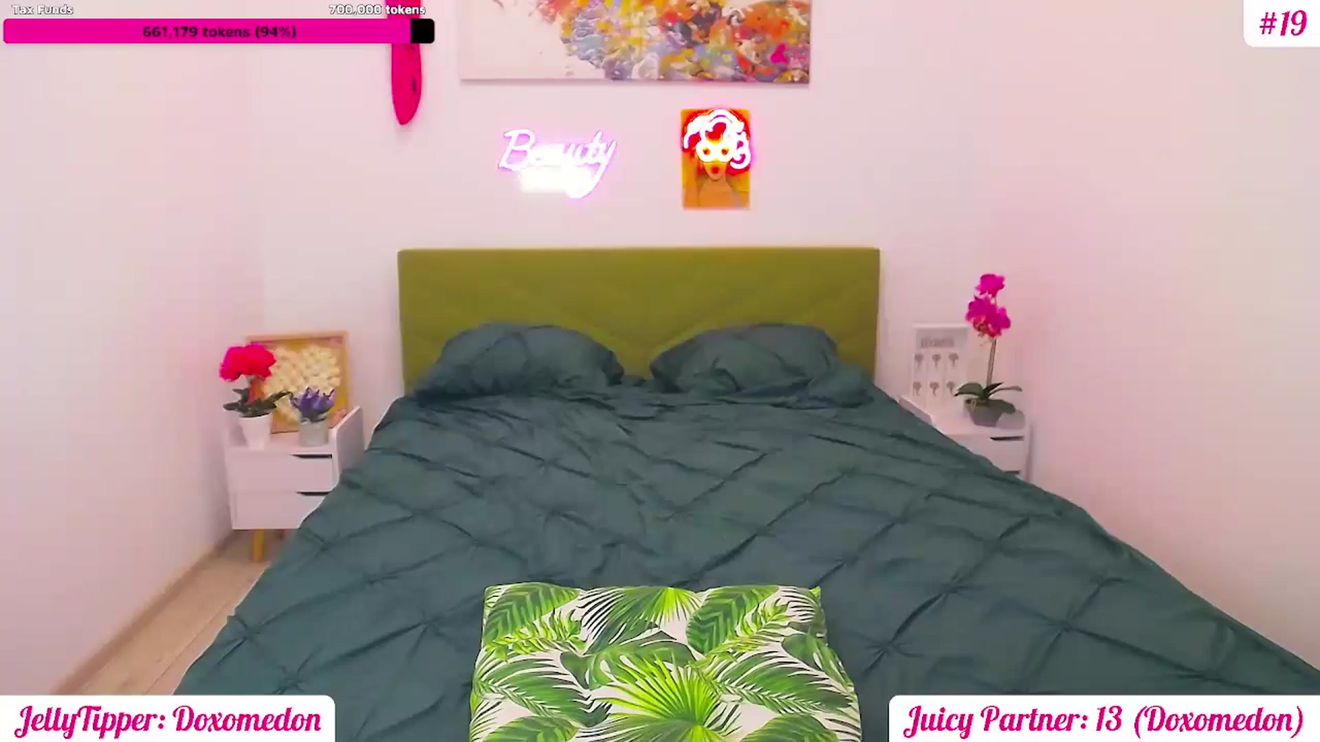 Gallery image thumbnail from JuicyJelly's myfreecams stream on, 06/13/2025, 16:54 image 2 of 20