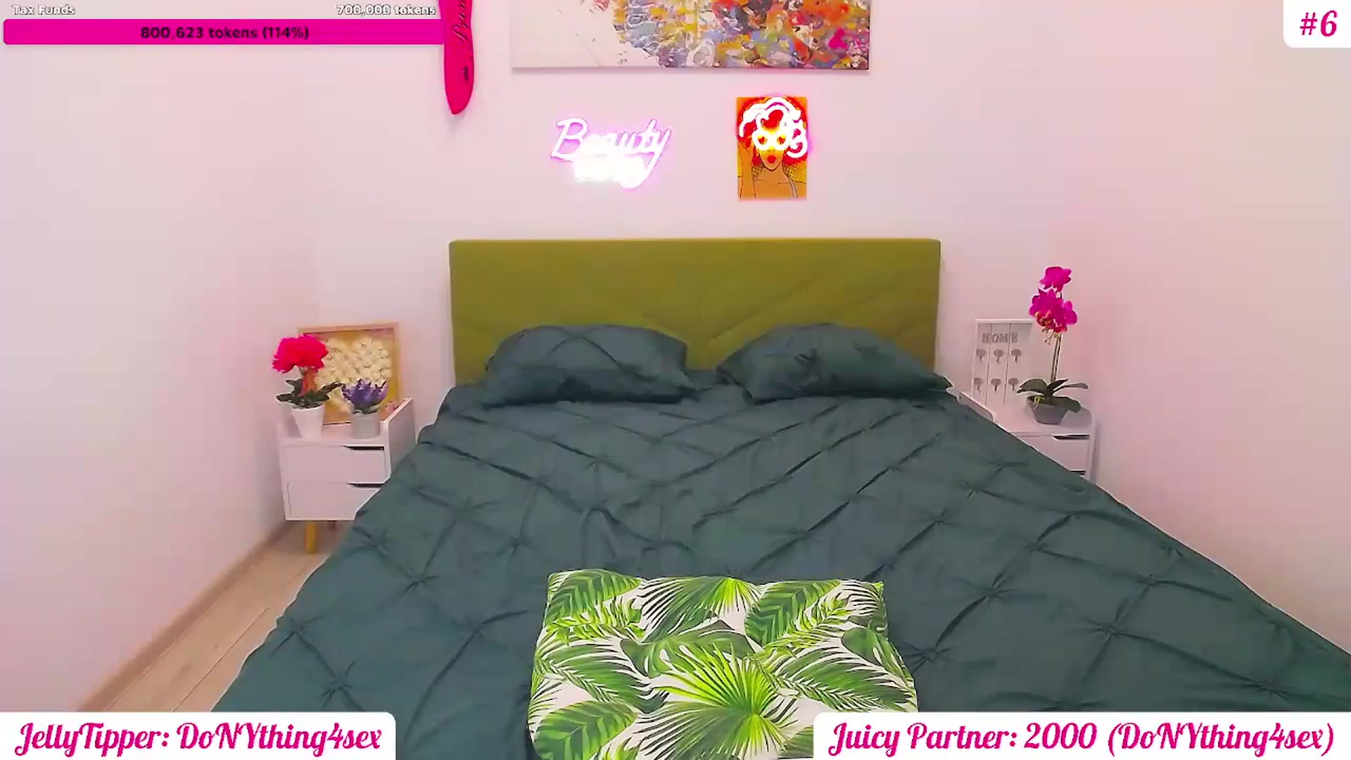 Gallery image thumbnail from JuicyJelly's myfreecams stream on, 06/14/2025, 16:01 image 13 of 20