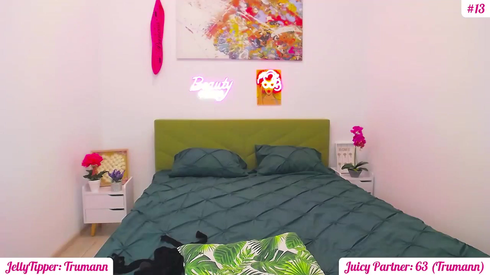 Gallery image thumbnail from JuicyJelly's myfreecams stream on, 06/25/2025, 17:25 image 7 of 20