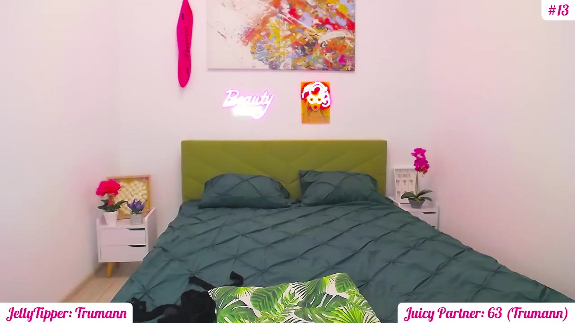Gallery image thumbnail from JuicyJelly's myfreecams stream on, 06/25/2025, 17:25 image 6 of 20