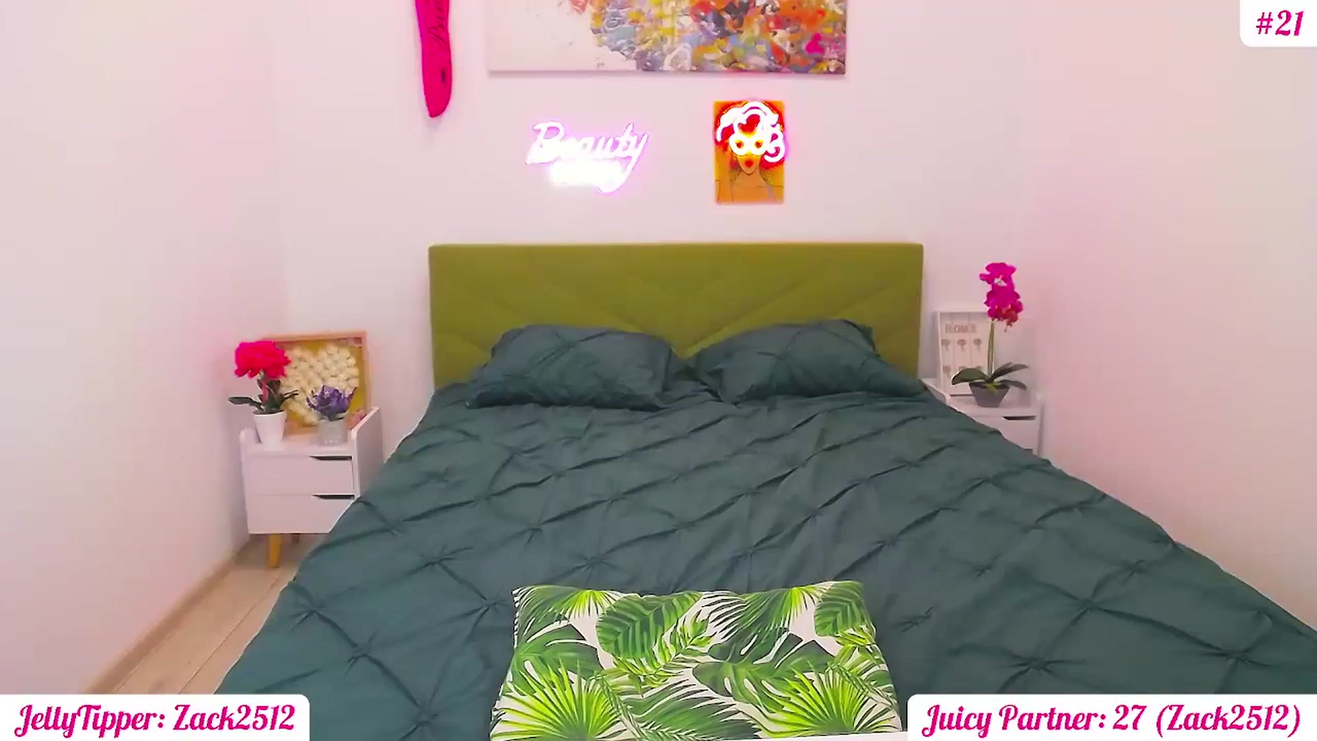 Gallery image thumbnail from JuicyJelly's myfreecams stream on, 06/30/2025, 18:12 image 3 of 20