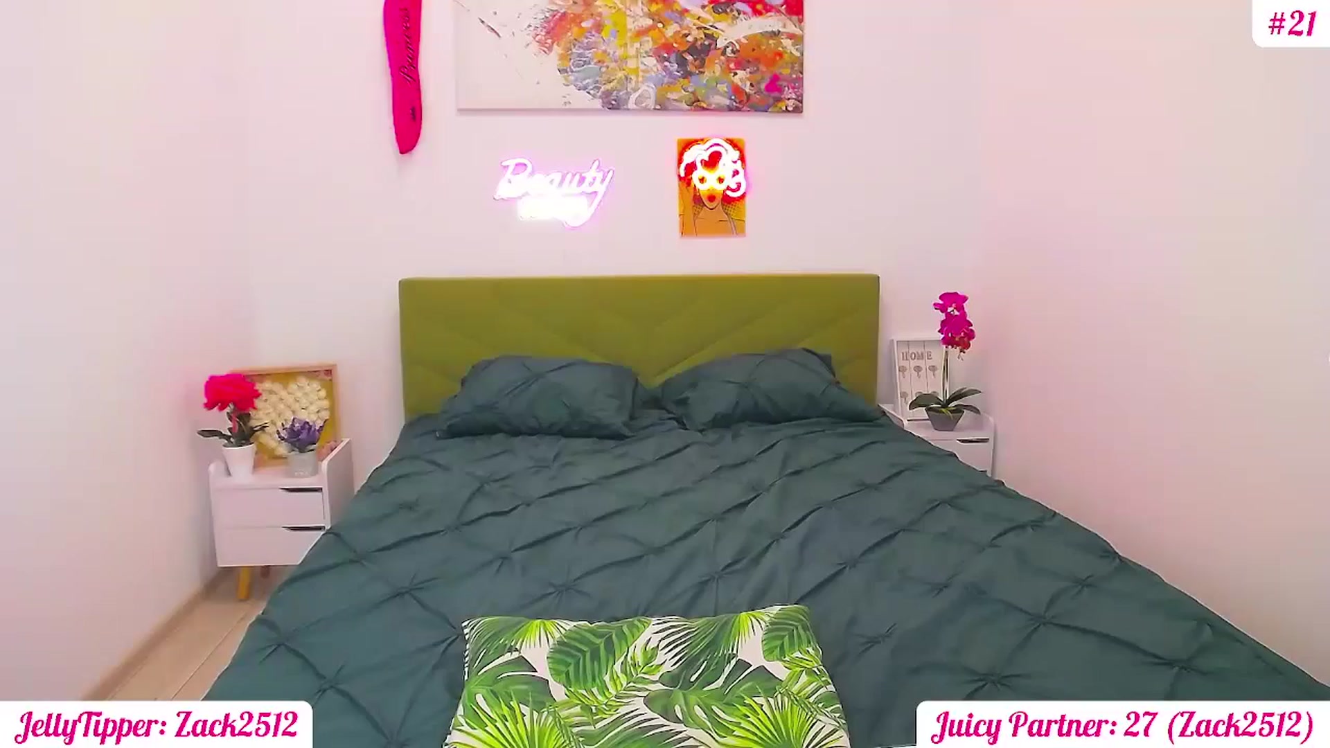 Gallery image thumbnail from JuicyJelly's myfreecams stream on, 06/30/2025, 18:12 image 10 of 20