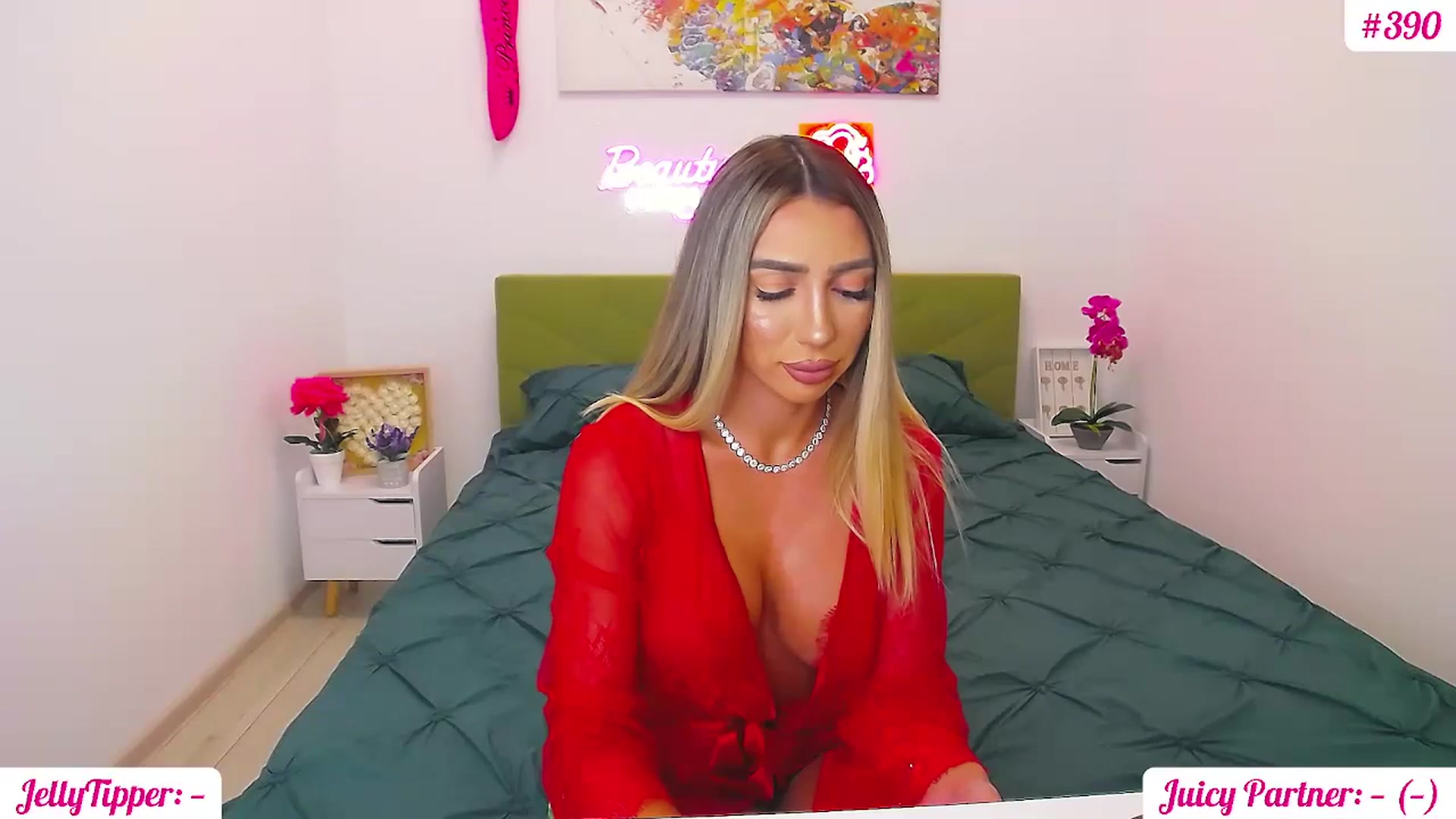 Gallery image thumbnail from JuicyJelly's myfreecams stream on, 07/07/2025, 15:46 image 15 of 20