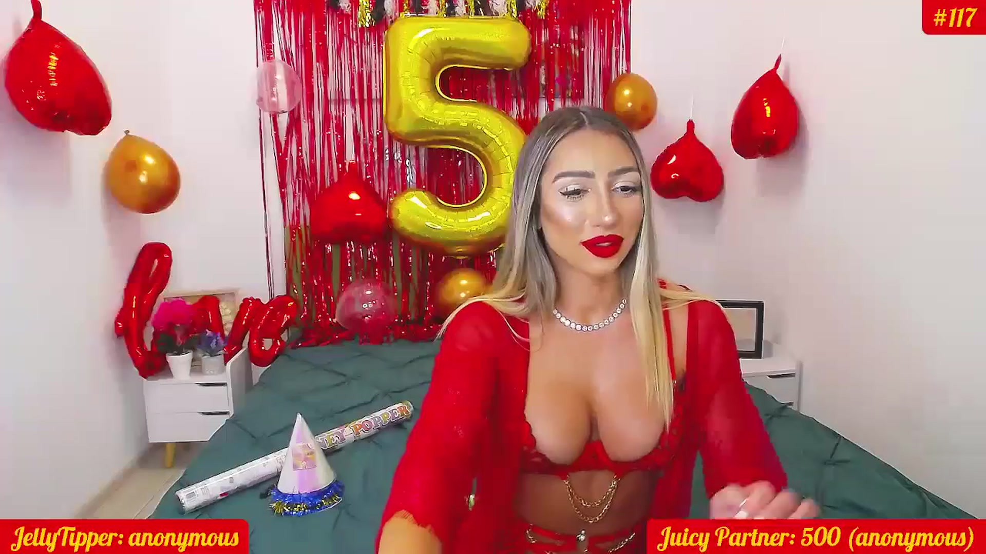 Gallery image thumbnail from JuicyJelly's myfreecams stream on, 07/15/2025, 18:37 image 16 of 20