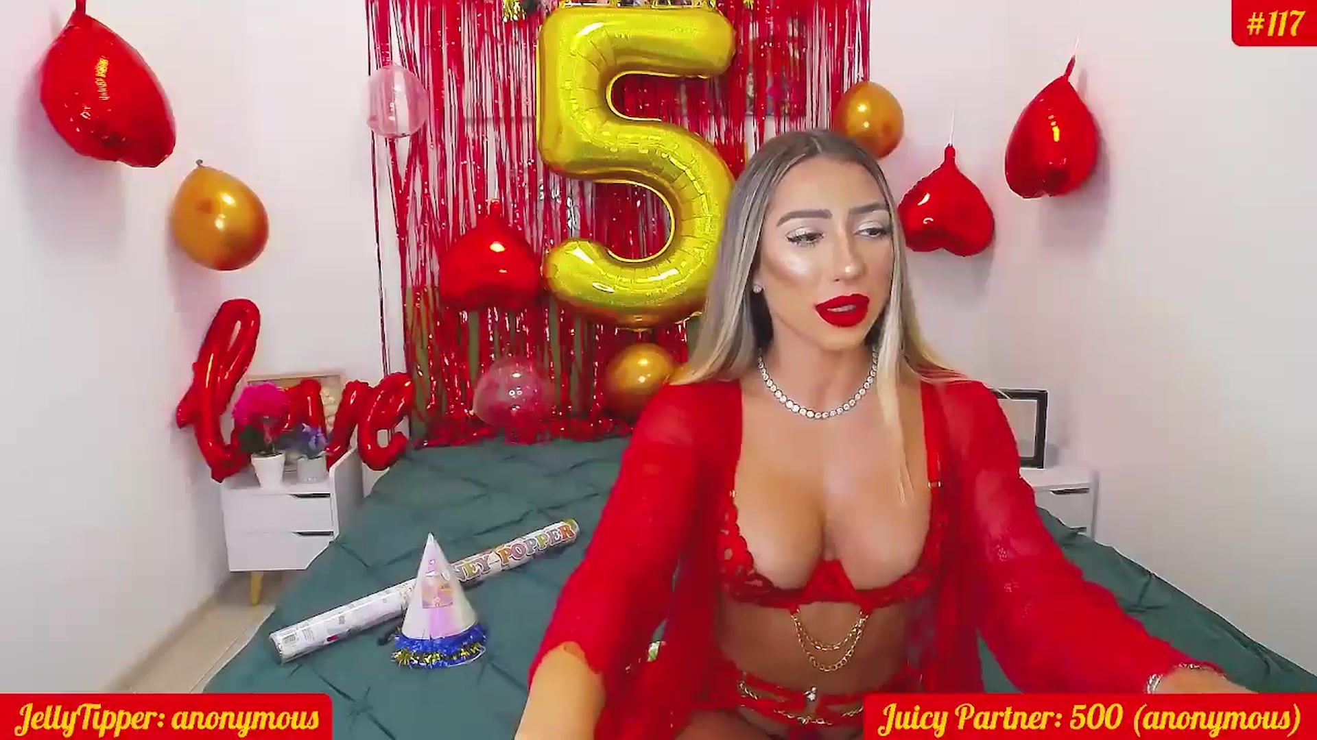 Gallery image thumbnail from JuicyJelly's myfreecams stream on, 07/15/2025, 18:37 image 9 of 20