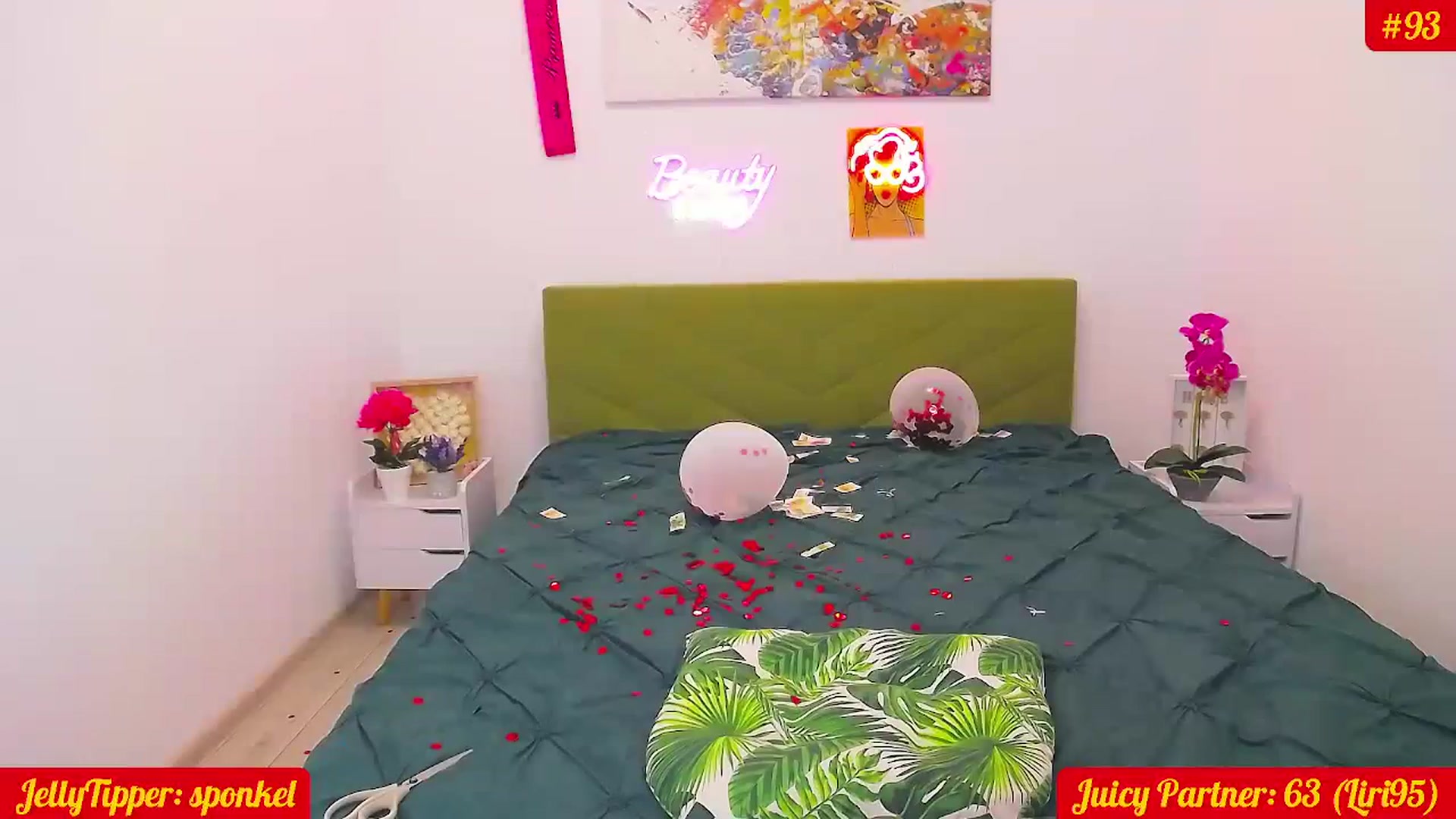Gallery image thumbnail from JuicyJelly's myfreecams stream on, 07/18/2025, 18:55 image 8 of 20