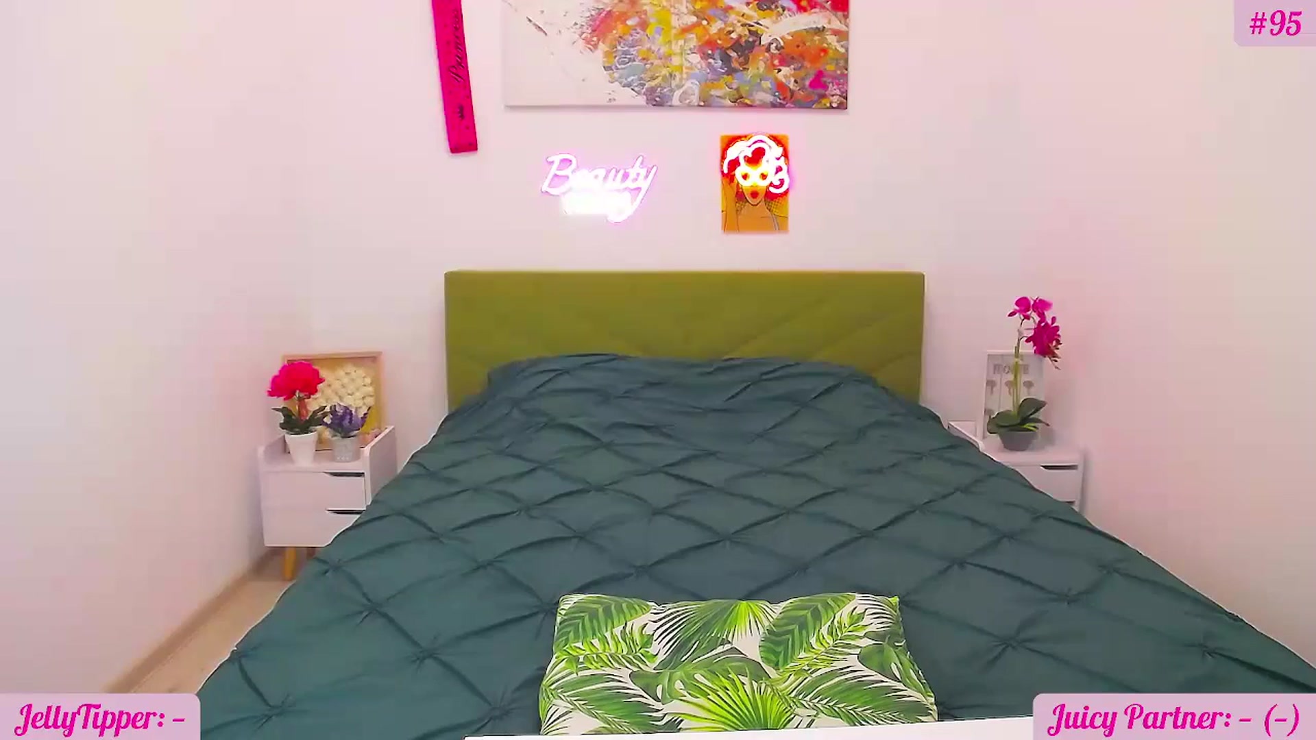 Gallery image thumbnail from JuicyJelly's myfreecams stream on, 07/21/2025, 17:58 image 15 of 20