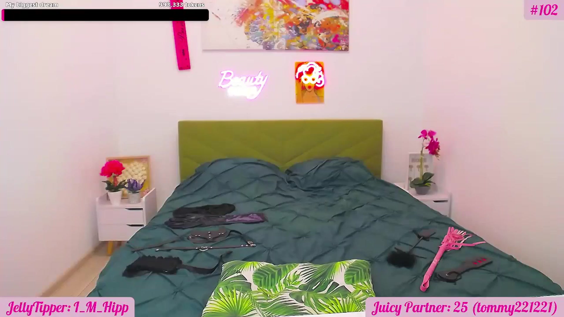 Gallery image thumbnail from JuicyJelly's myfreecams stream on, 07/25/2025, 18:18 image 17 of 20