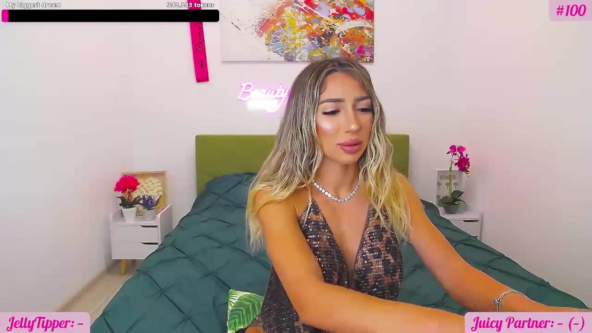 Gallery image thumbnail from JuicyJelly's myfreecams stream on, 07/28/2025, 14:07 image 2 of 20