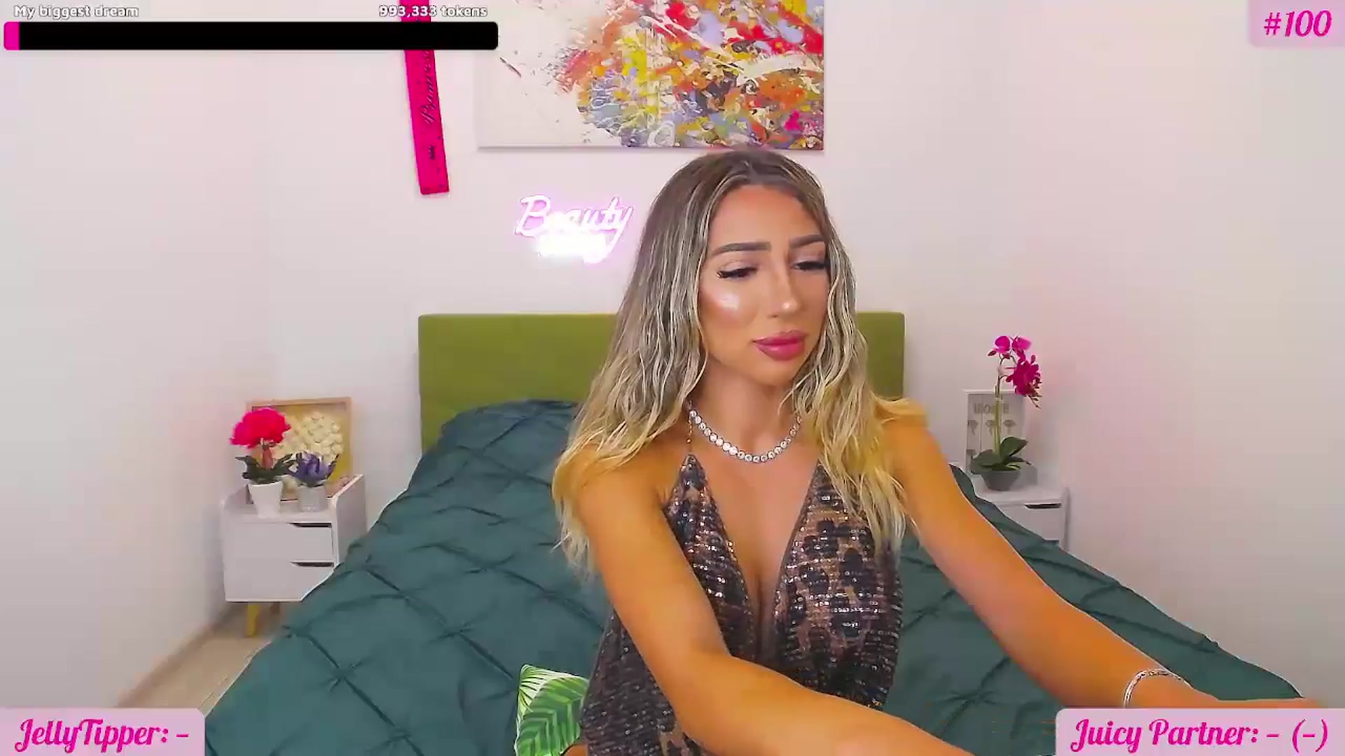 Gallery image thumbnail from JuicyJelly's myfreecams stream on, 07/28/2025, 15:10 image 3 of 20