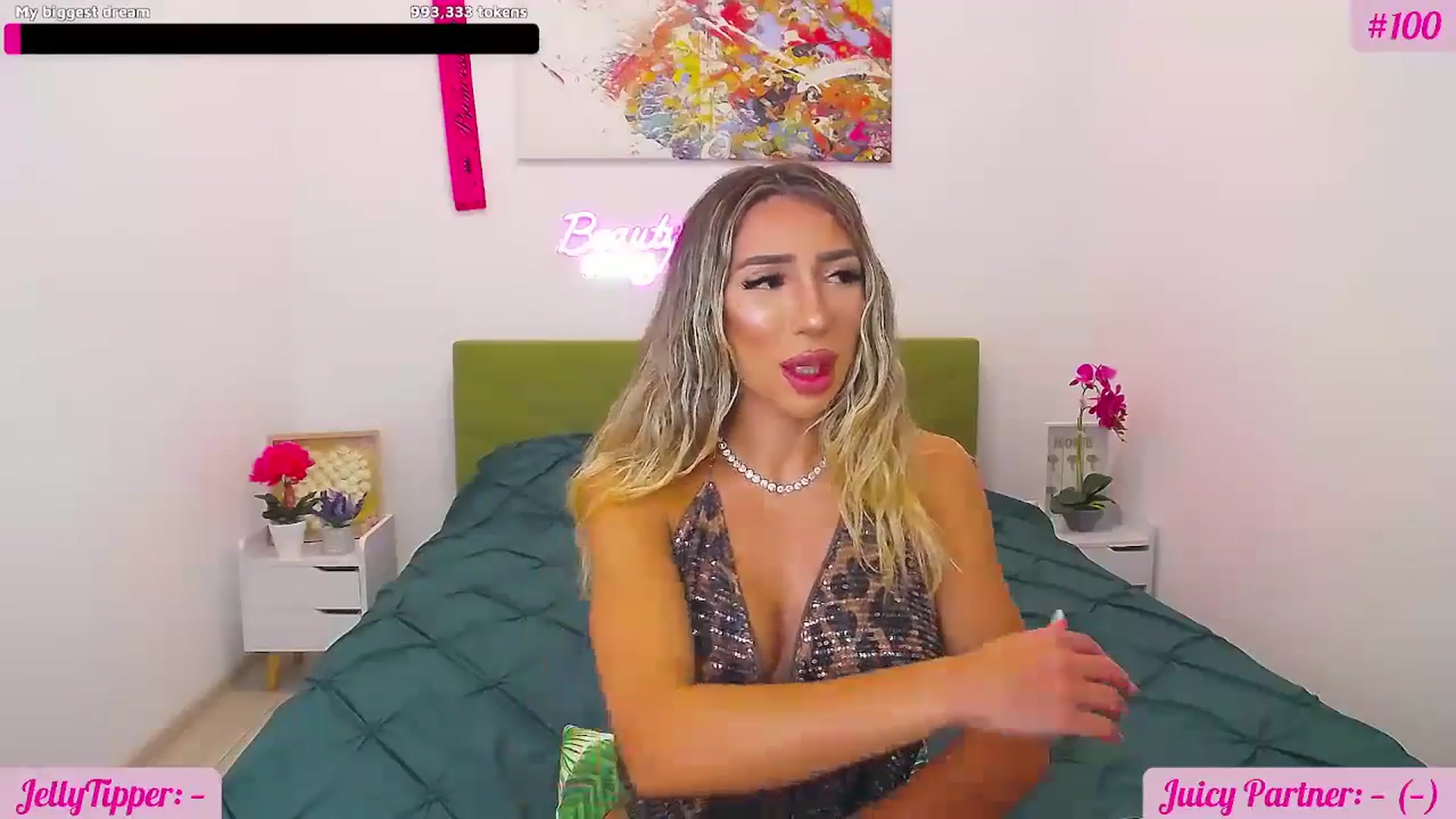 Gallery image thumbnail from JuicyJelly's myfreecams stream on, 07/28/2025, 15:10 image 4 of 20