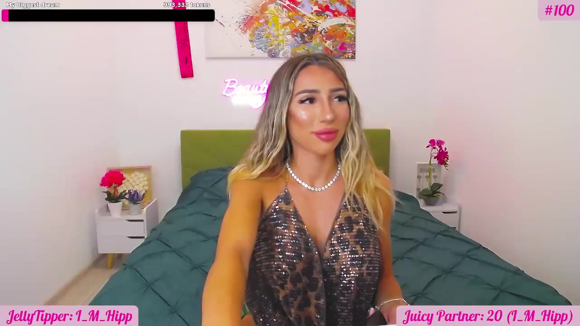 Gallery image thumbnail from JuicyJelly's myfreecams stream on, 07/28/2025, 16:25 image 13 of 20