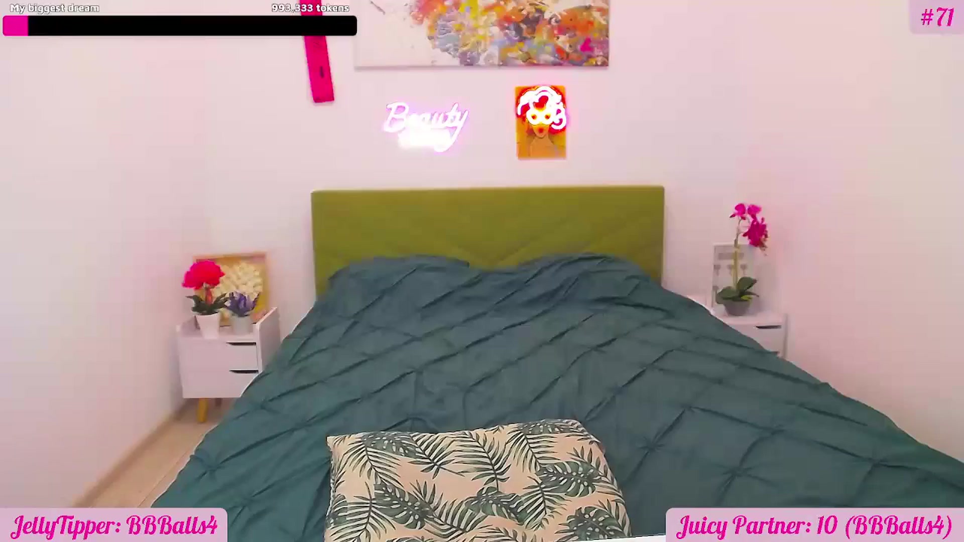 Gallery image thumbnail from JuicyJelly's myfreecams stream on, 07/29/2025, 17:28 image 18 of 20