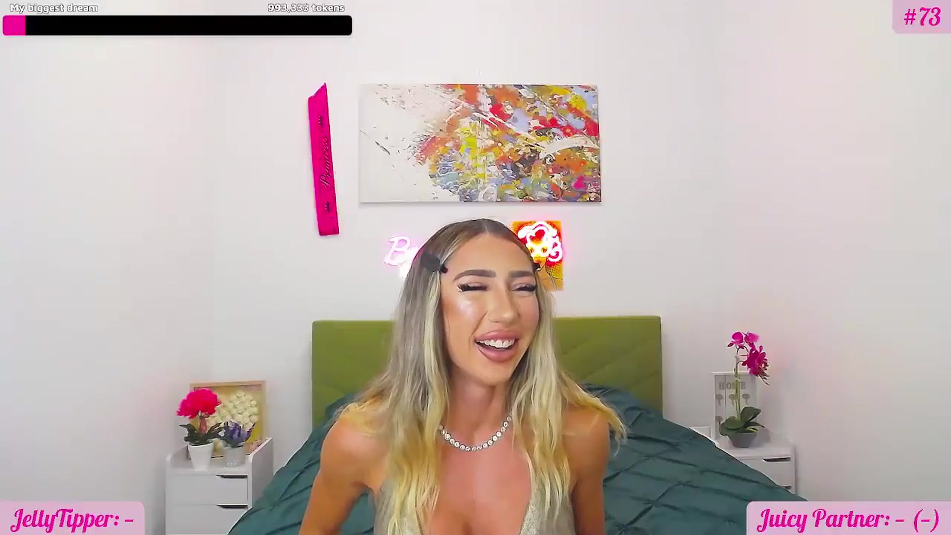 Gallery image thumbnail from JuicyJelly's myfreecams stream on, 07/29/2025, 17:28 image 2 of 20