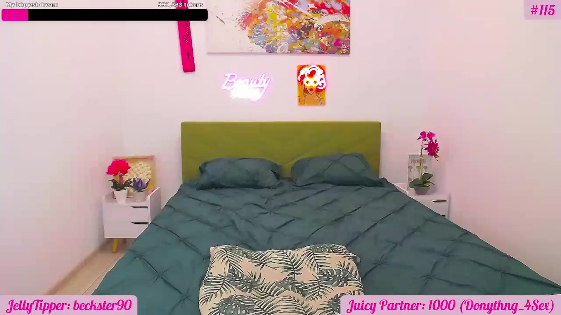 Gallery image thumbnail from JuicyJelly's myfreecams stream on, 08/05/2025, 17:26 image 19 of 20