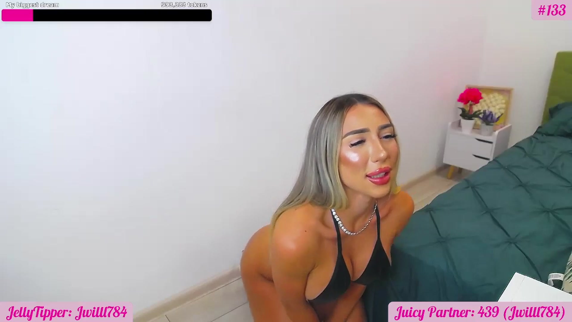 Gallery image thumbnail from JuicyJelly's myfreecams stream on, 08/09/2025, 15:22 image 19 of 20