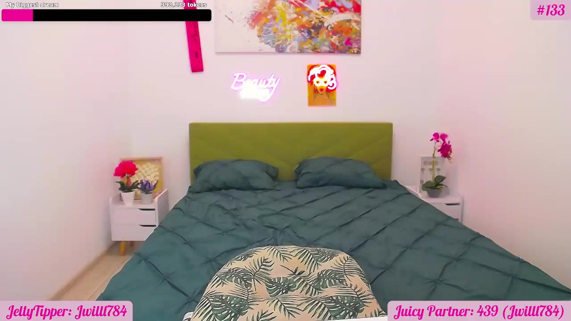 Gallery image thumbnail from JuicyJelly's myfreecams stream on, 08/09/2025, 15:22 image 14 of 20