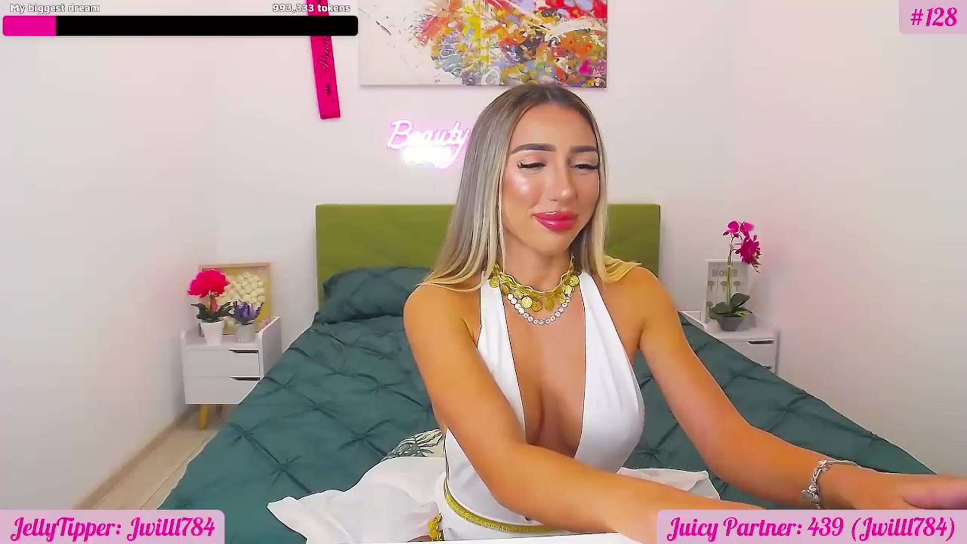 Gallery image thumbnail from JuicyJelly's myfreecams stream on, 08/09/2025, 16:56 image 18 of 20