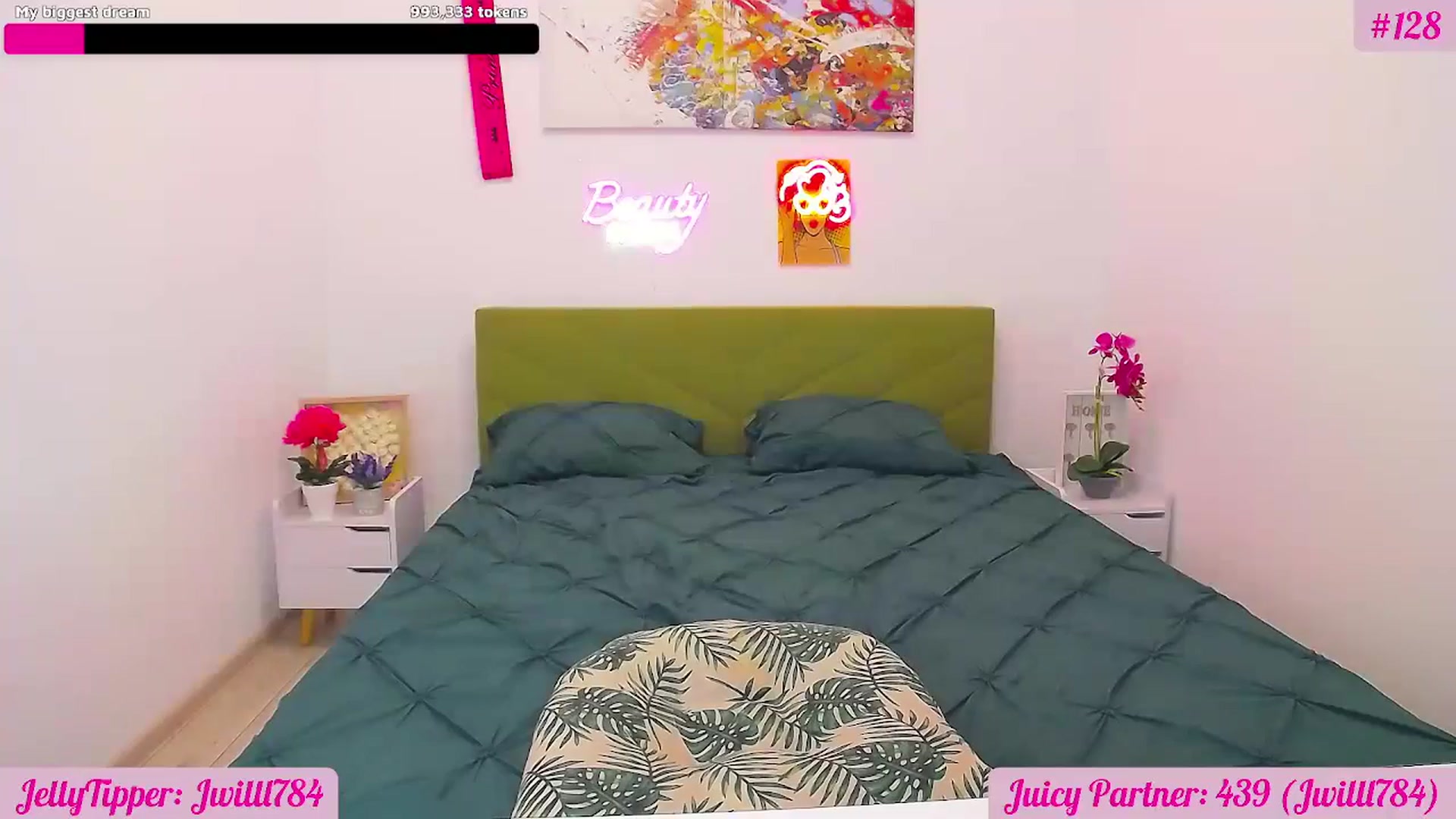 Gallery image thumbnail from JuicyJelly's myfreecams stream on, 08/09/2025, 16:56 image 16 of 20