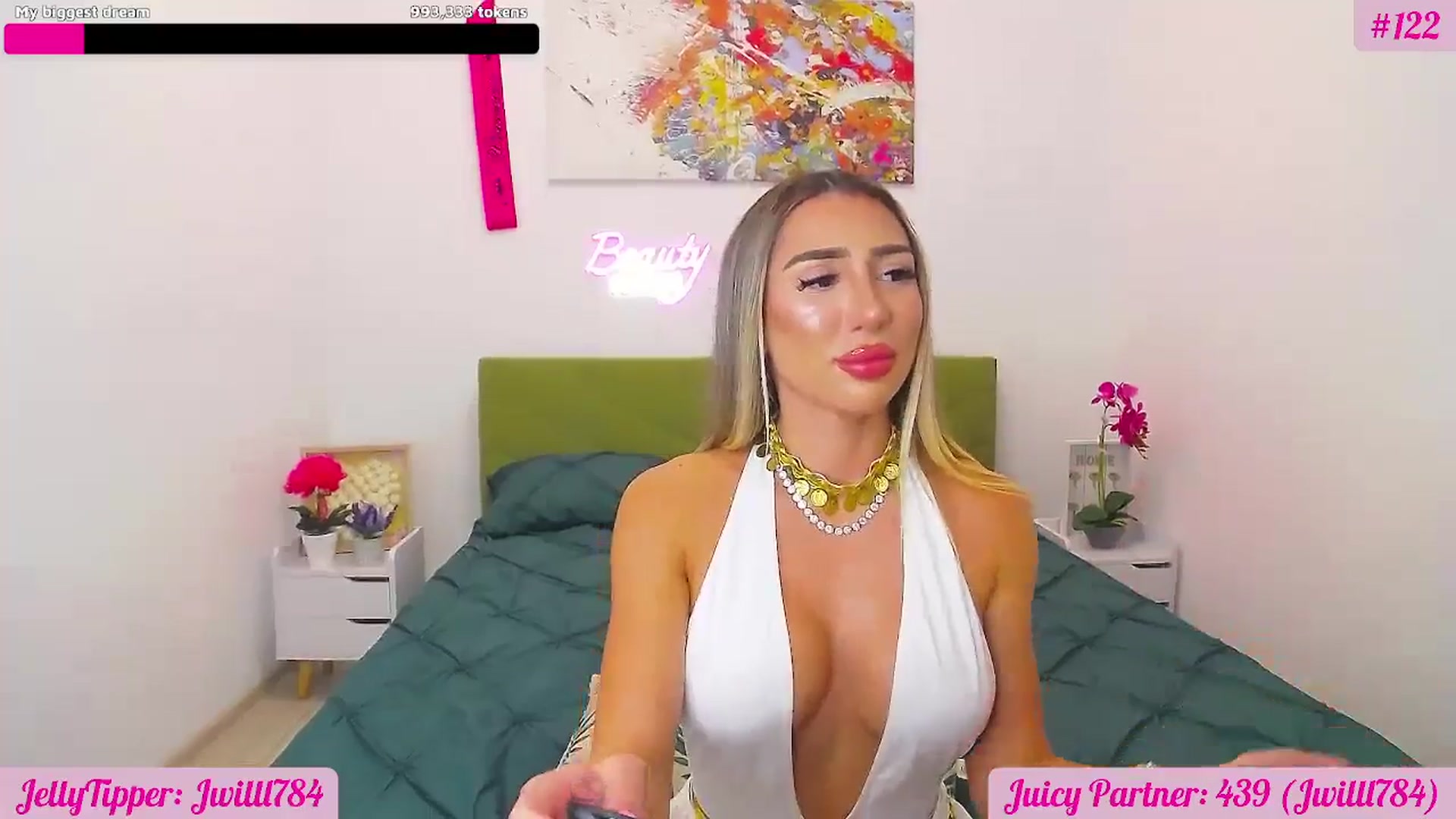 Gallery image thumbnail from JuicyJelly's myfreecams stream on, 08/09/2025, 18:37 image 19 of 20