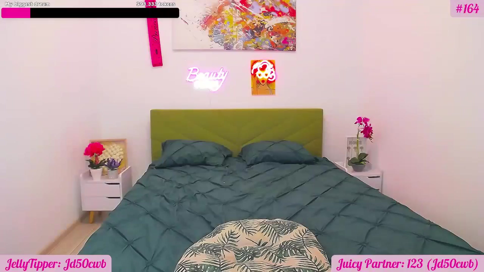 Gallery image thumbnail from JuicyJelly's myfreecams stream on, 08/14/2025, 14:55 image 14 of 20