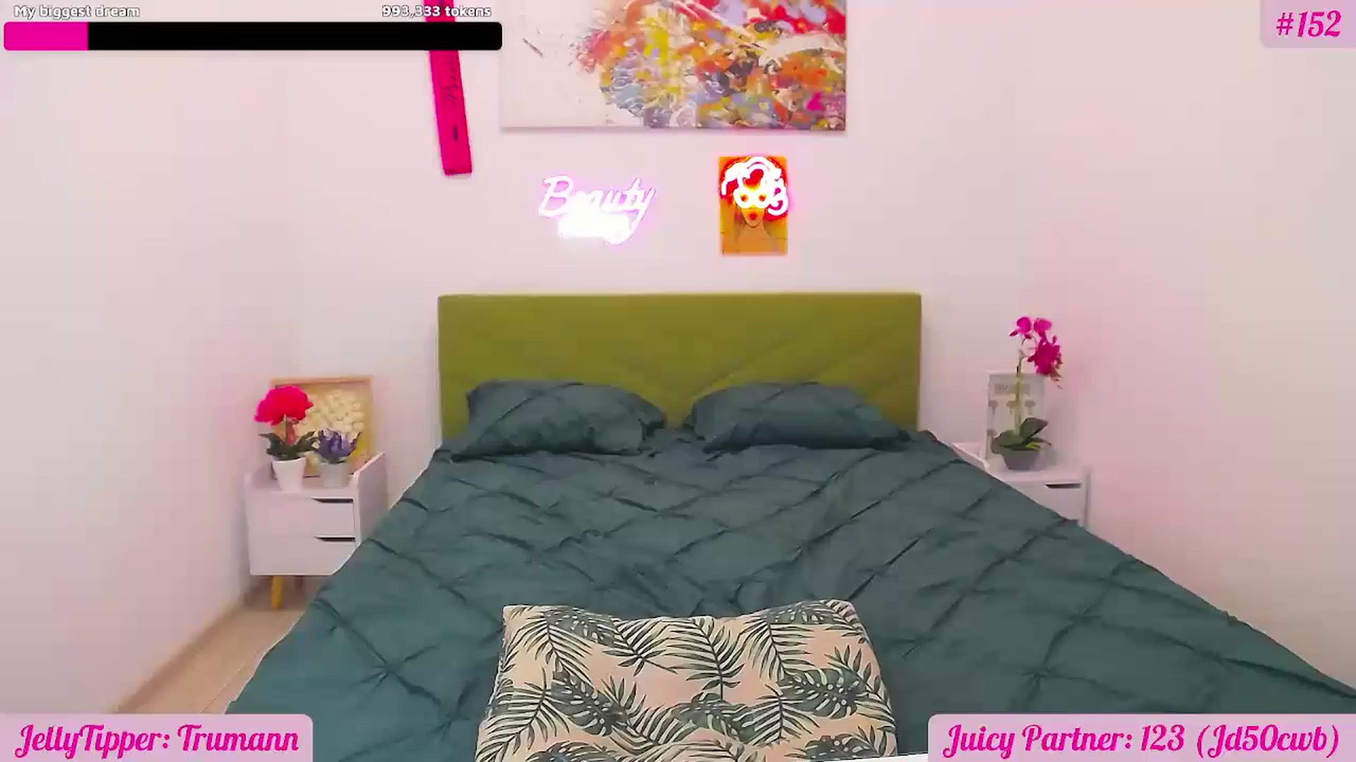 Gallery image thumbnail from JuicyJelly's myfreecams stream on, 08/14/2025, 18:38 image 1 of 20