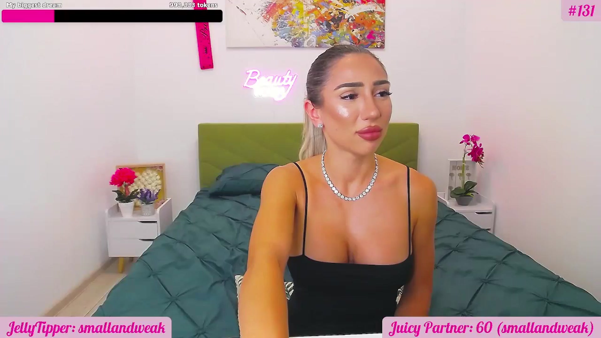 Gallery image thumbnail from JuicyJelly's myfreecams stream on, 08/25/2025, 18:17 image 20 of 20