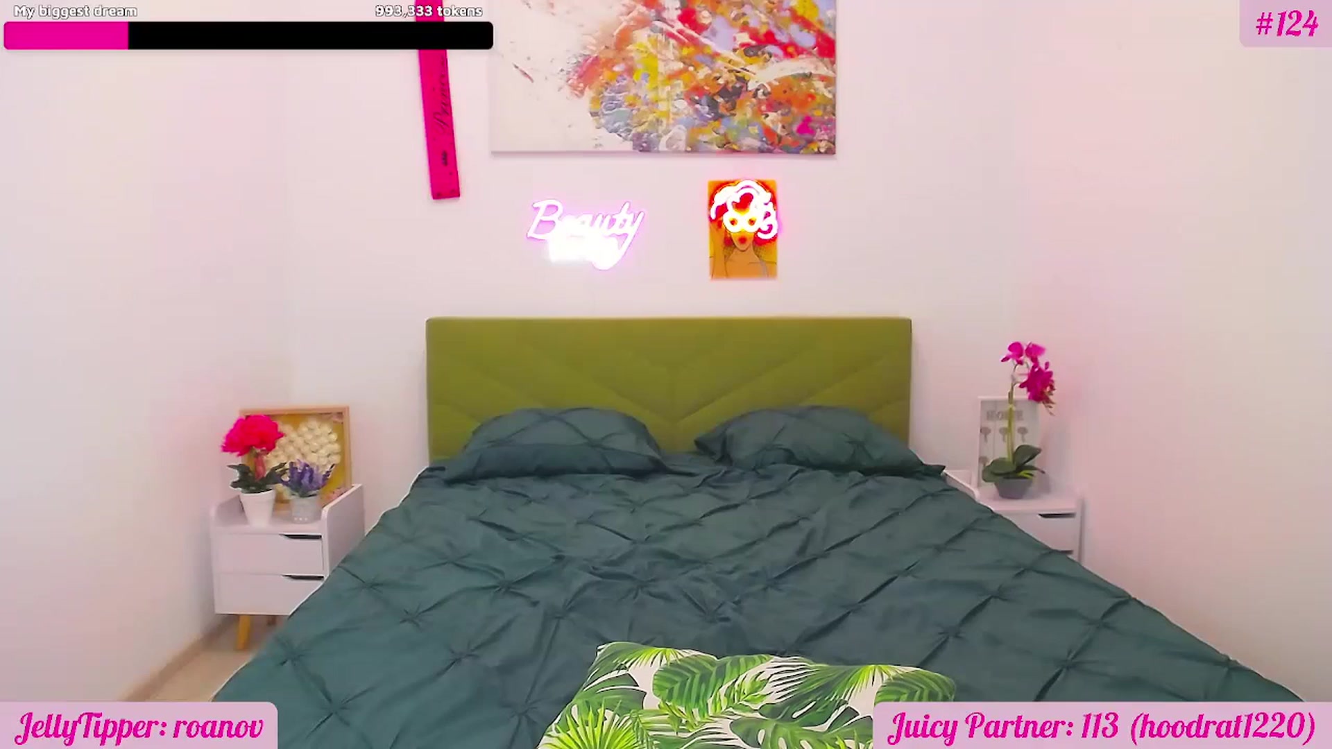 Gallery image thumbnail from JuicyJelly's myfreecams stream on, 08/27/2025, 18:37 image 12 of 20