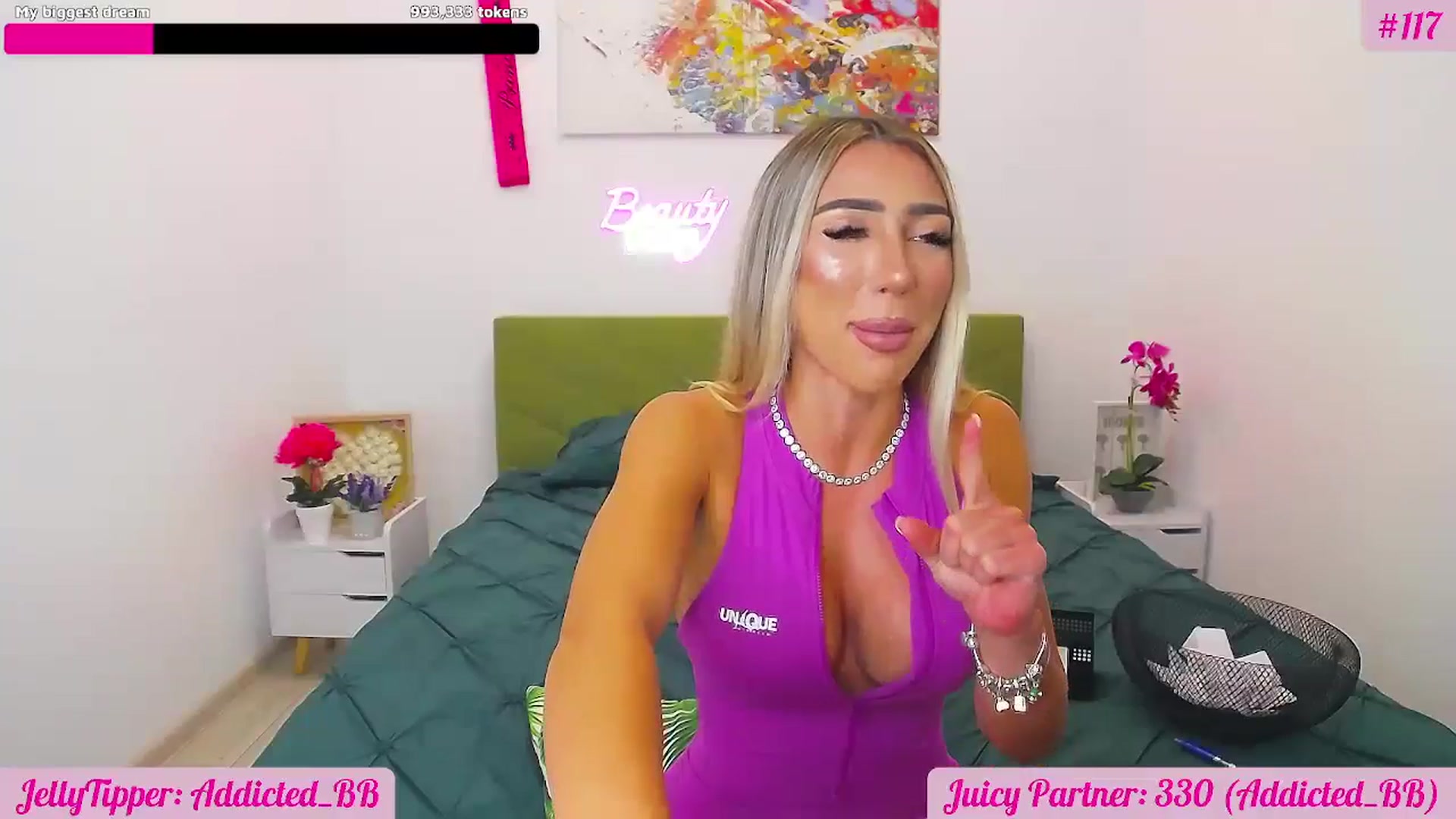 Gallery image thumbnail from JuicyJelly's myfreecams stream on, 08/30/2025, 15:15 image 20 of 20