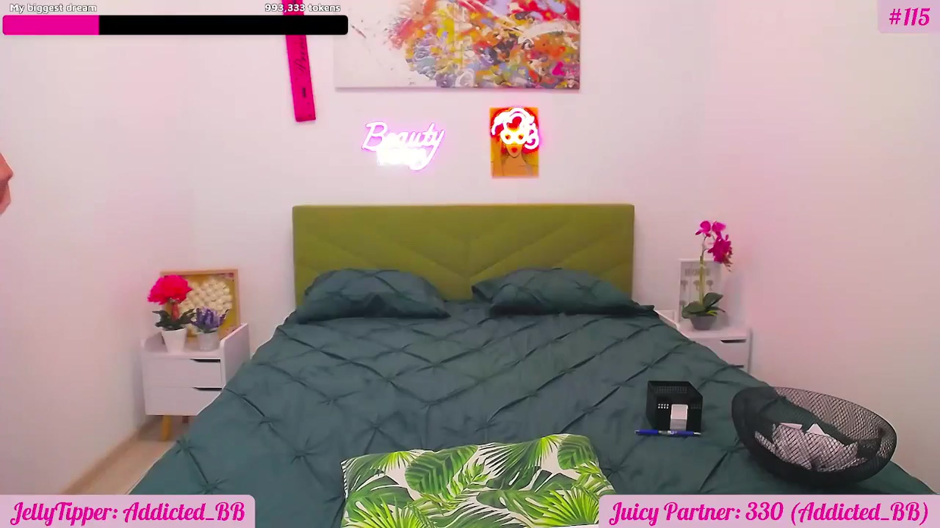 Gallery image thumbnail from JuicyJelly's myfreecams stream on, 08/30/2025, 18:38 image 2 of 20