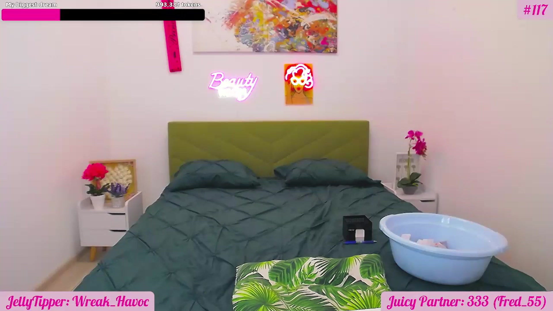 Gallery image thumbnail from JuicyJelly's myfreecams stream on, 08/31/2025, 18:44 image 13 of 20